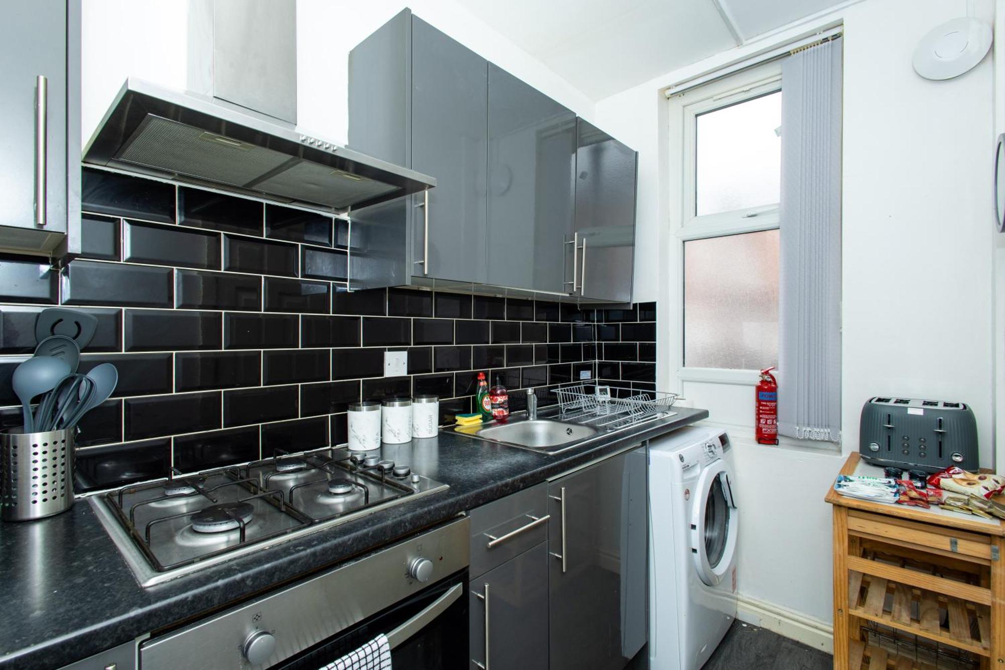 Cozy Home, Sleeps 4,Only 7Mins From Centre, Parking, Wifi & Netflix Leeds (West Yorkshire)