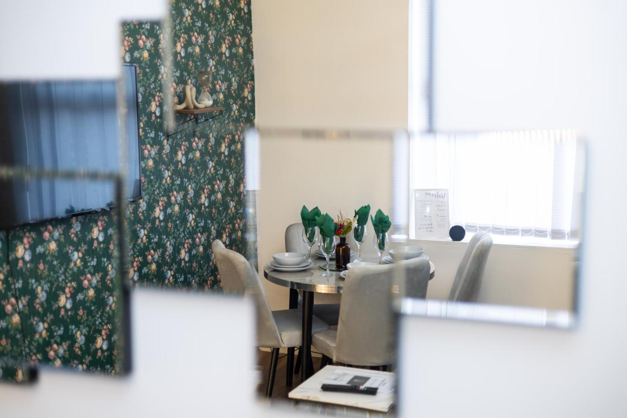 Cozy Home, Sleeps 4,Only 7Mins From Centre, Parking, Wifi & Netflix Leeds (West Yorkshire)
