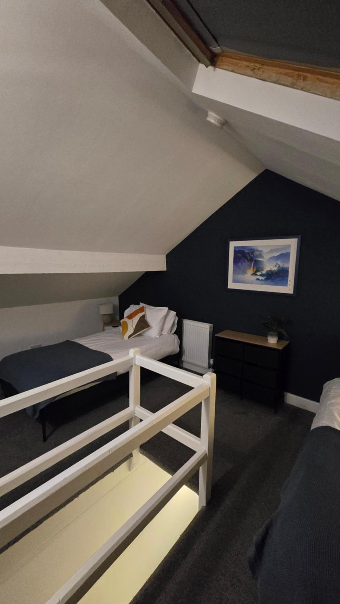 Cosy 3 Bedroom, 5 Bed House! Holiday home