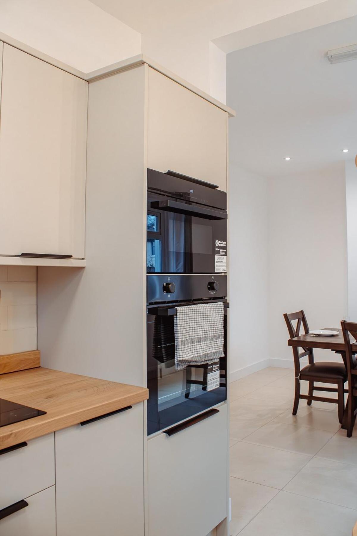 Spacious 13-bed In The Heart Of Headingley *