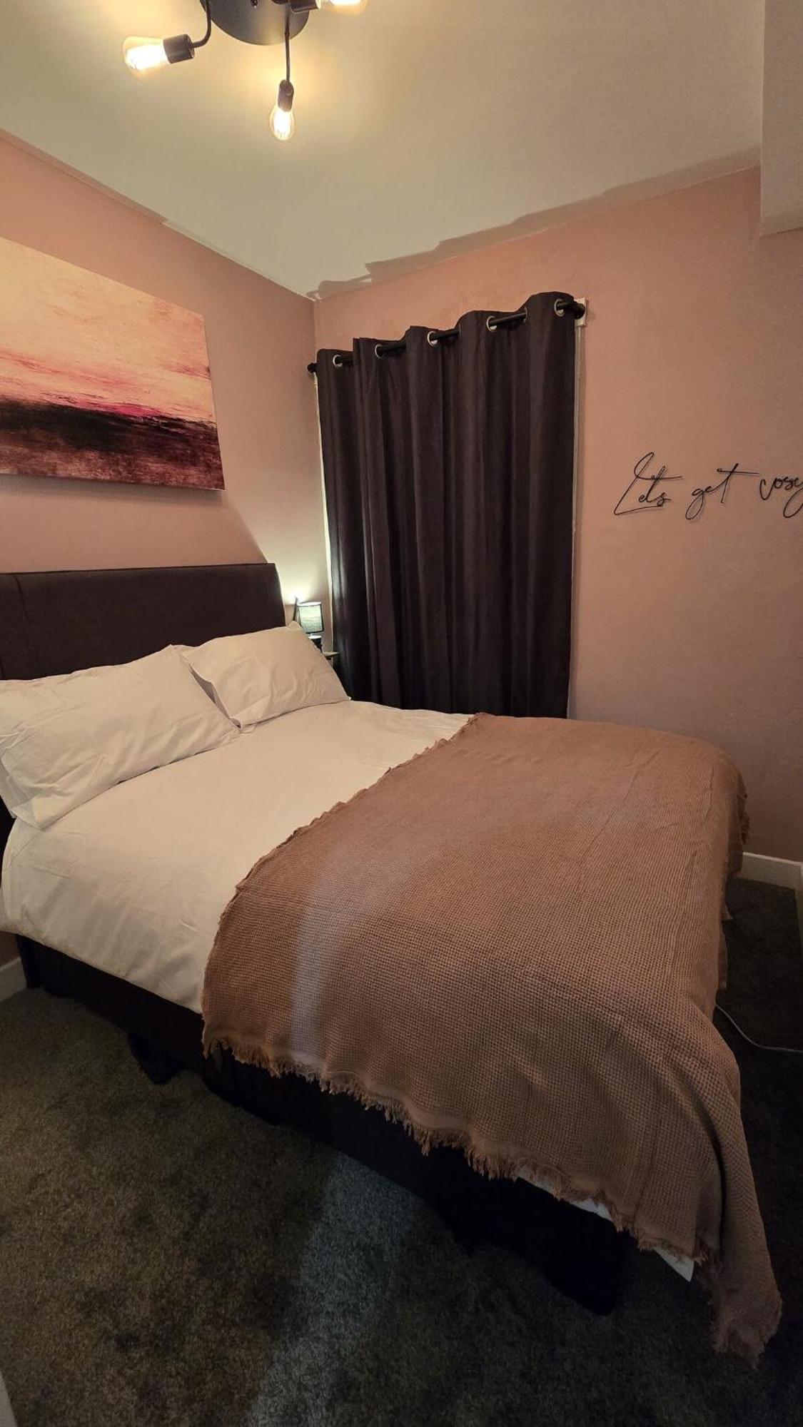 Holiday home Cosy 3 Bedroom, 5 Bed House! Leeds (West Yorkshire)