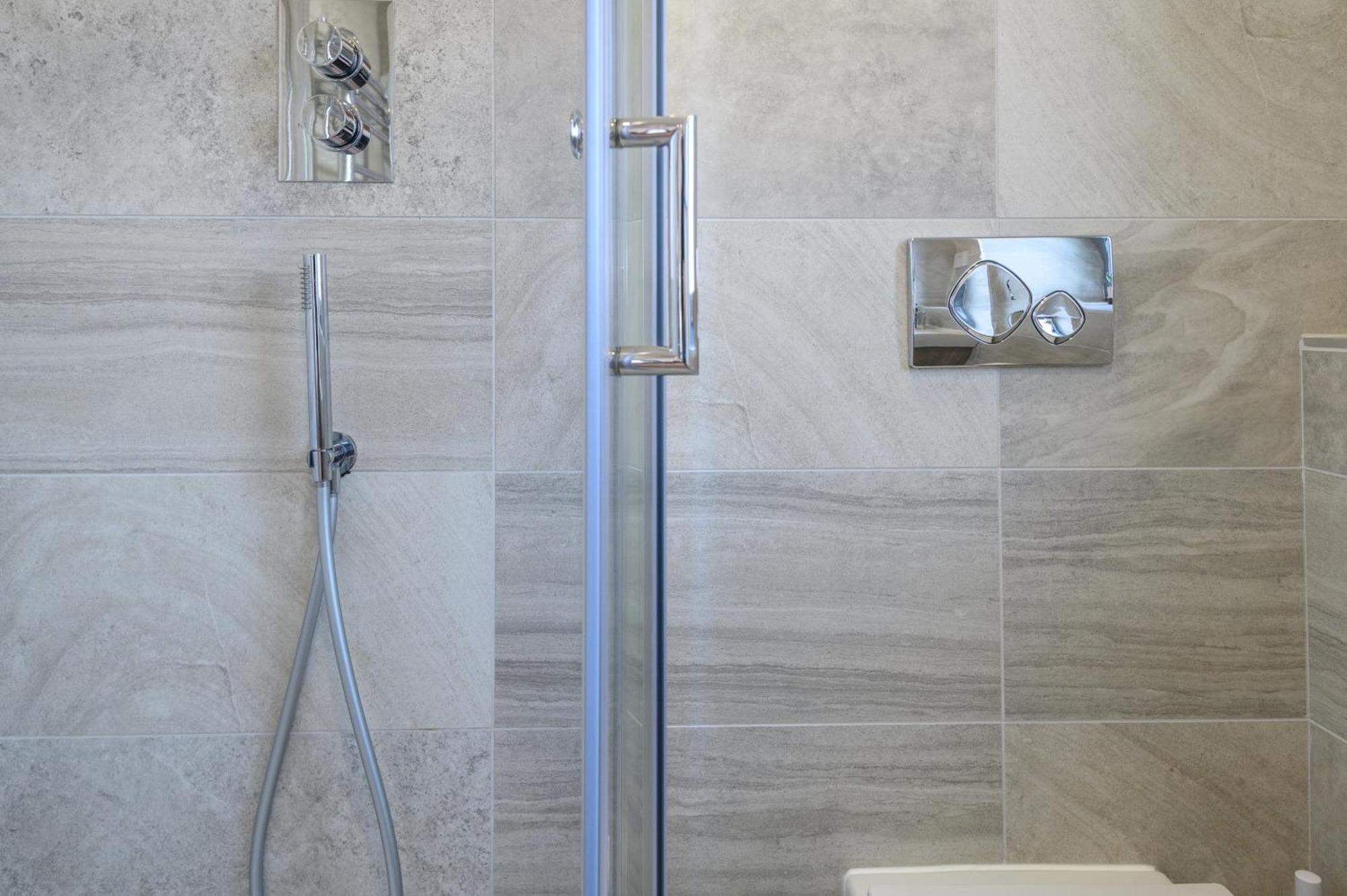 Apartment 2-bedroom With 2 En-suite - Leeds Centre With Underground Parking Leeds (West Yorkshire)