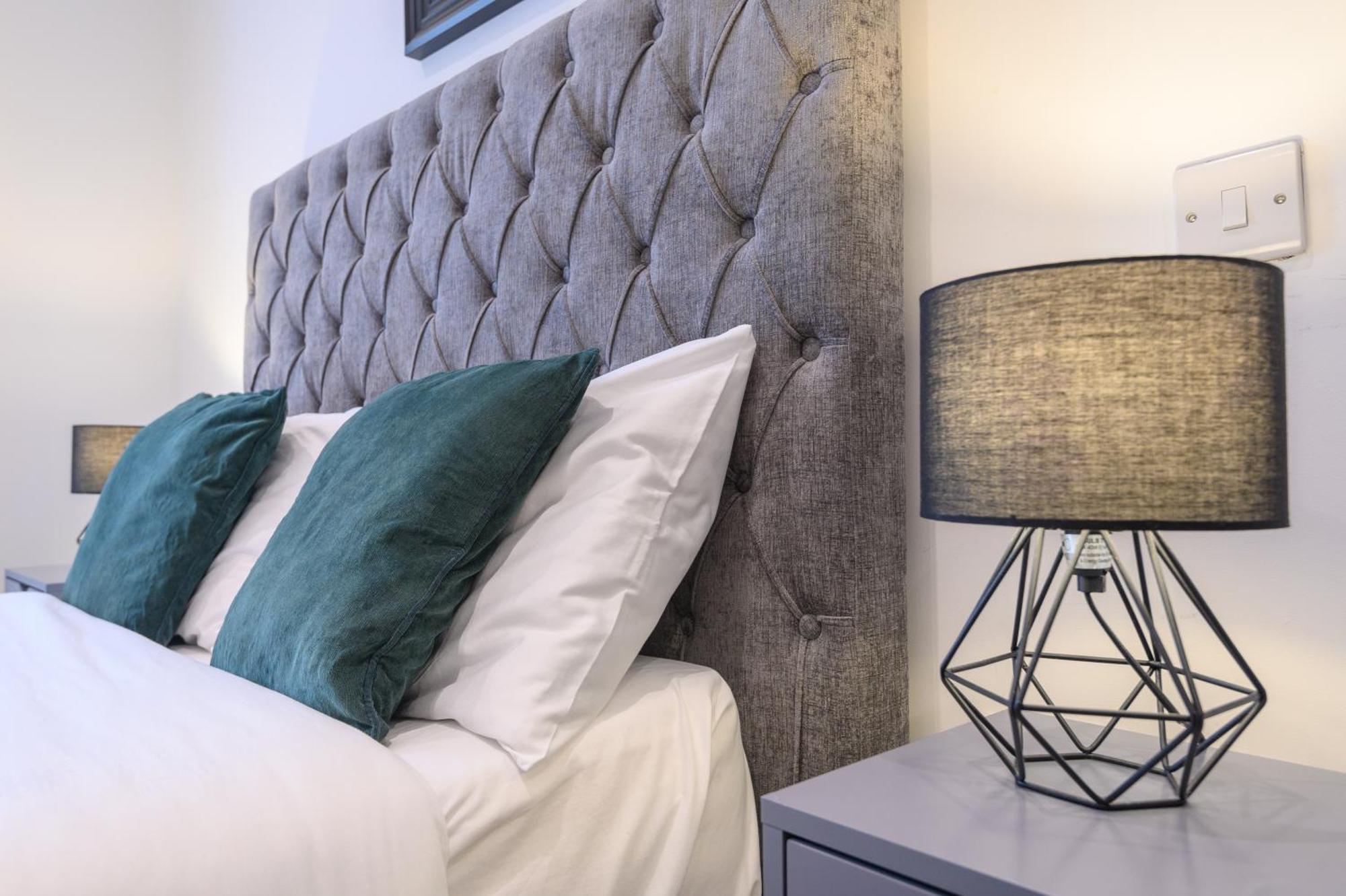 2-bedroom With 2 En-suite - Leeds Centre With Underground Parking Leeds (West Yorkshire)