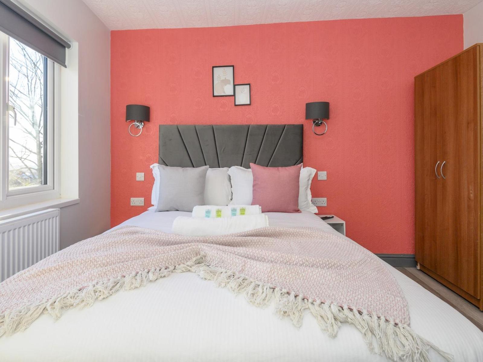 Pass The Keys Lower Wortley 3 - Couples Haven Leeds (West Yorkshire)