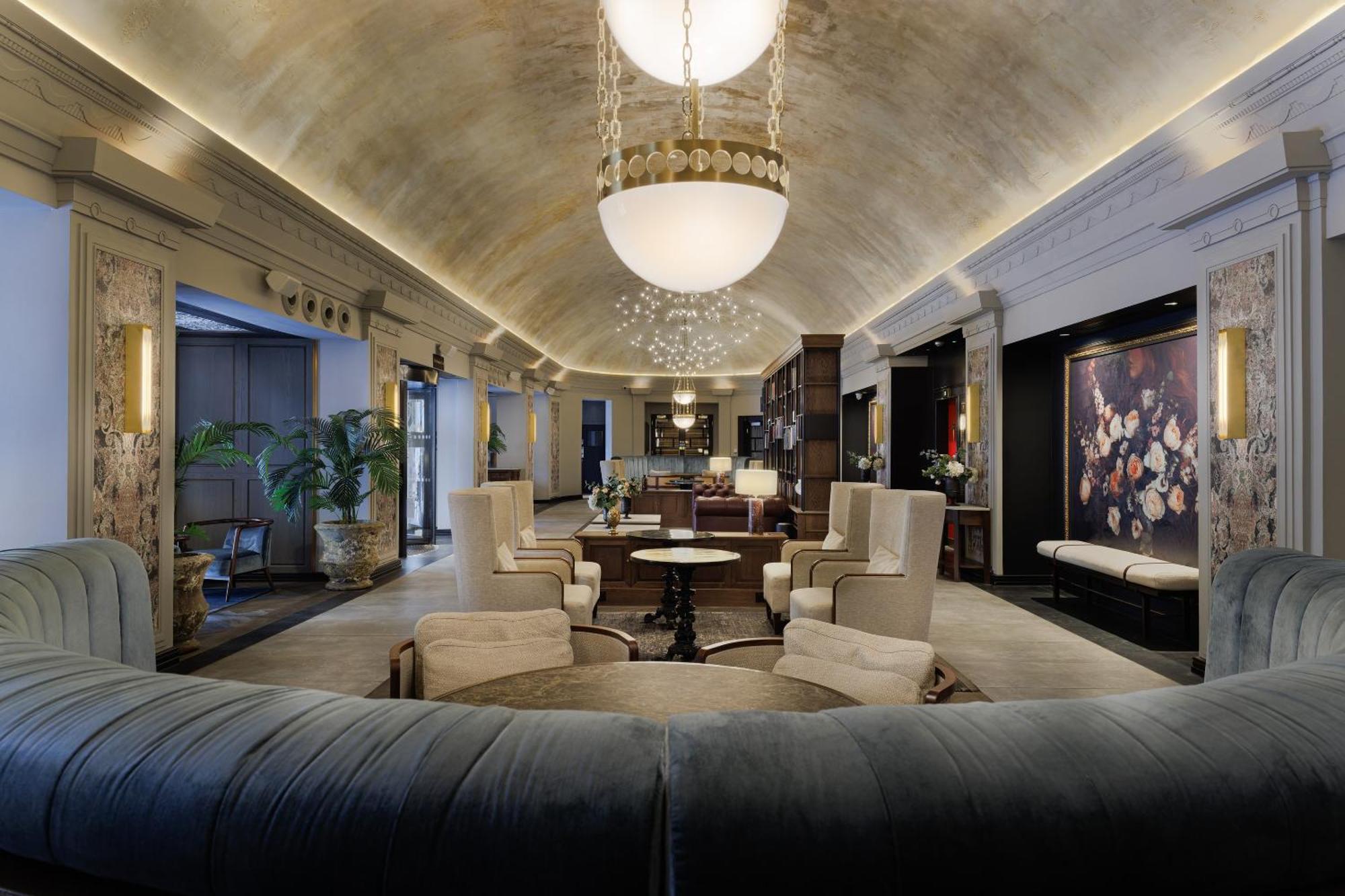 Hotel The Queens 4*