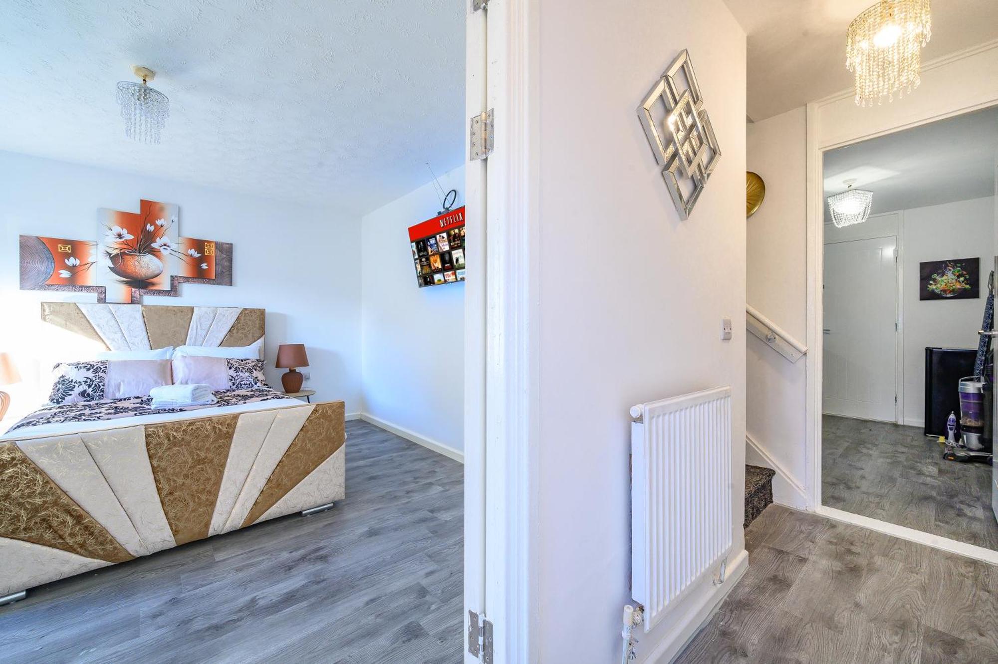 Homestay -rdgs- For Your Relaxed, Cosy Stay, Free Parking