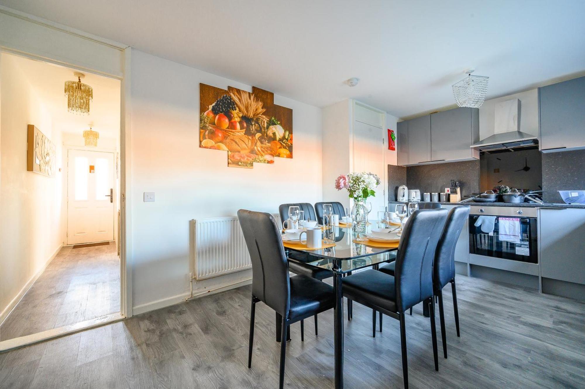Homestay -rcgs- For Your Relaxed, Cosy Stay, Free Parking