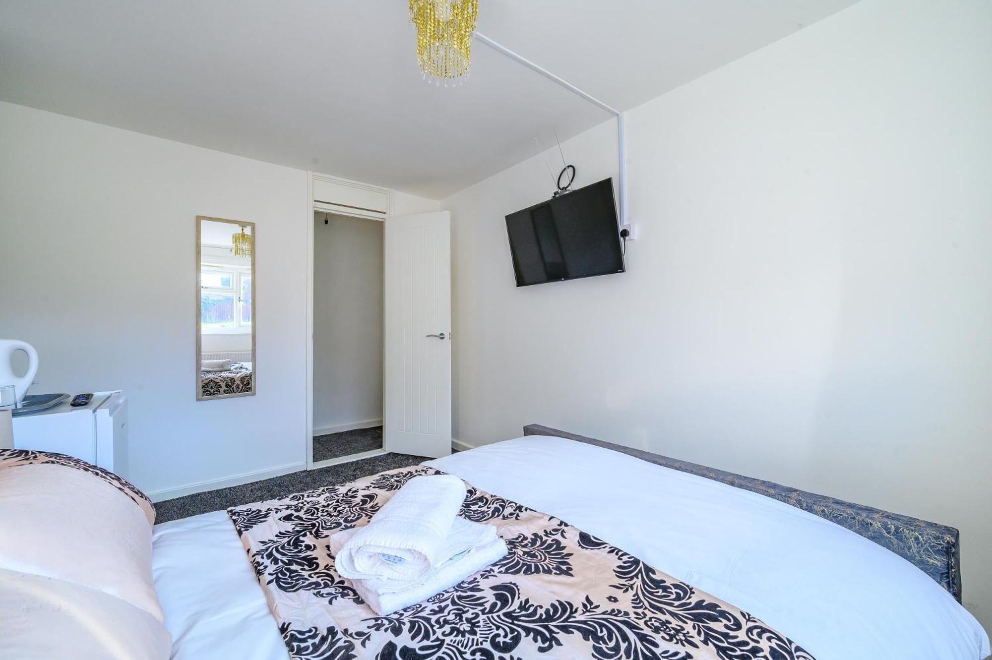 Homestay -rcgs- For Your Relaxed, Cosy Stay, Free Parking *