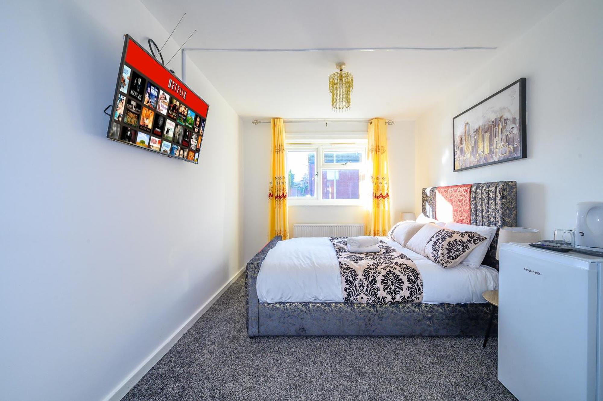 Homestay -rcgs- For Your Relaxed, Cosy Stay, Free Parking *