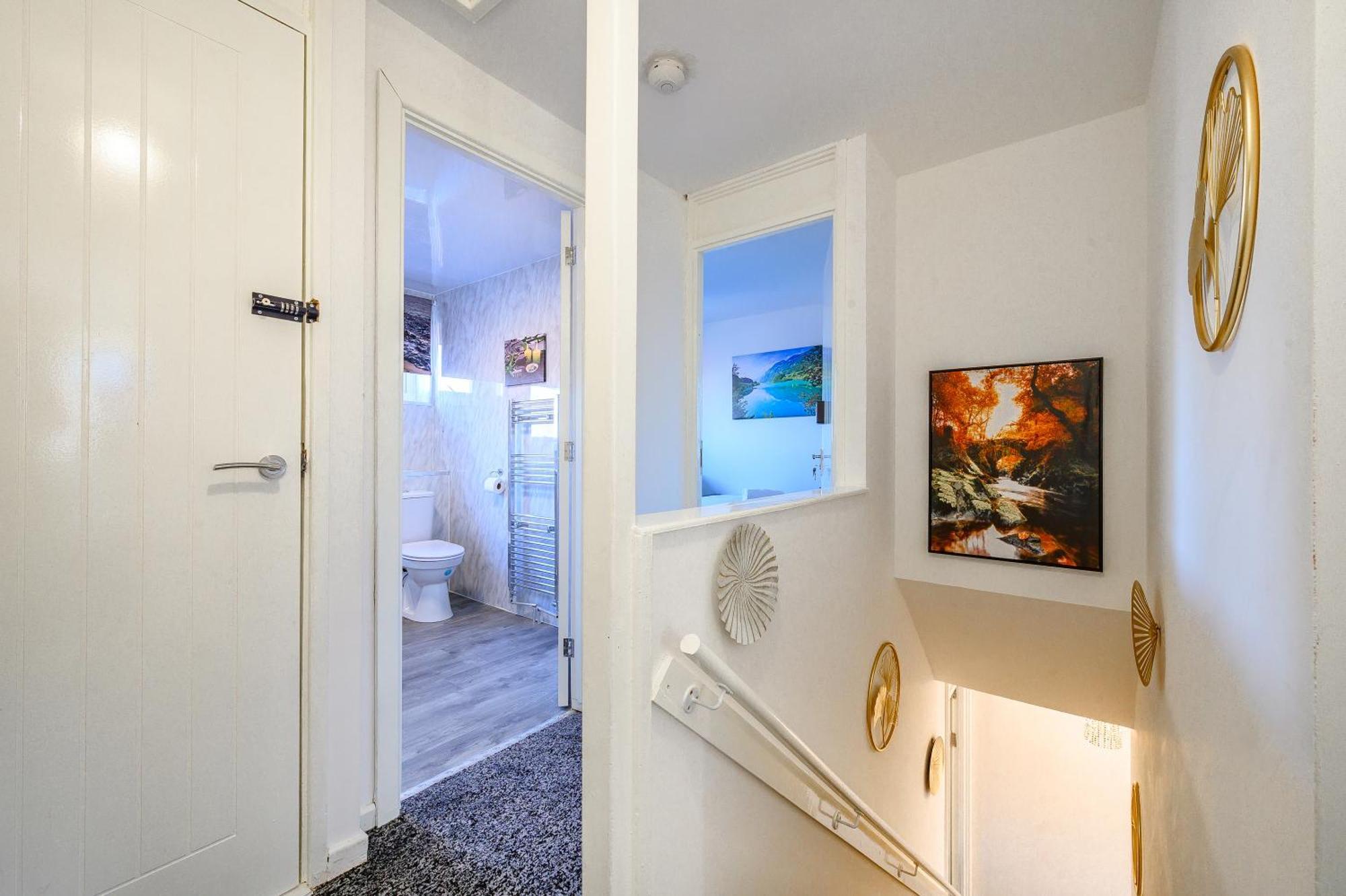Homestay -rbgs- For Your Relaxed, Cosy Stay, Free Parking *
