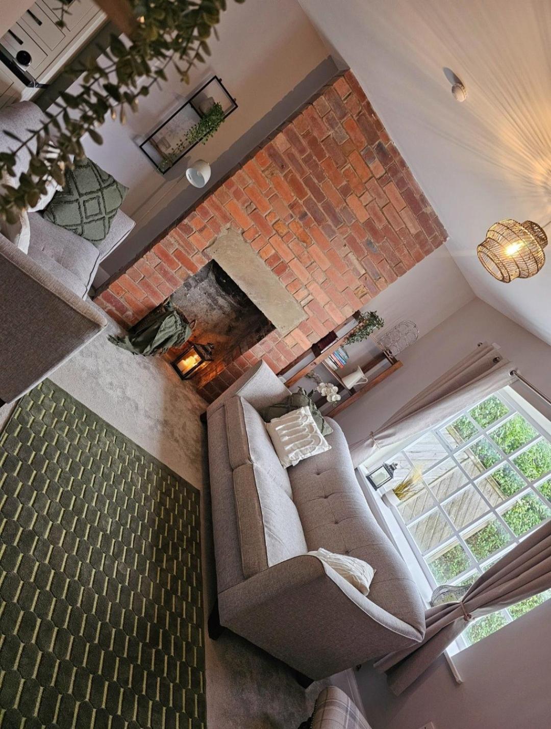 The Sweetbriar 3 Bedroom House In *