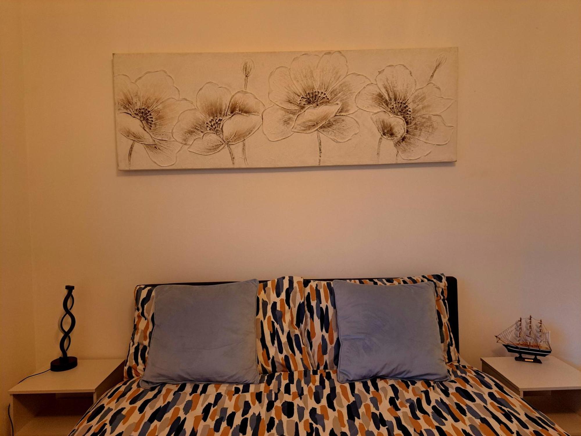 2 Bedroom House In Leeds - Sleeps 5 Wifi Parking