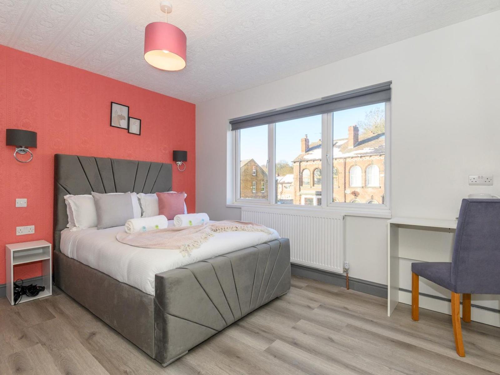 Apartment Pass The Keys Blooms In Lower Wortley - Couples Hideout Leeds (West Yorkshire)