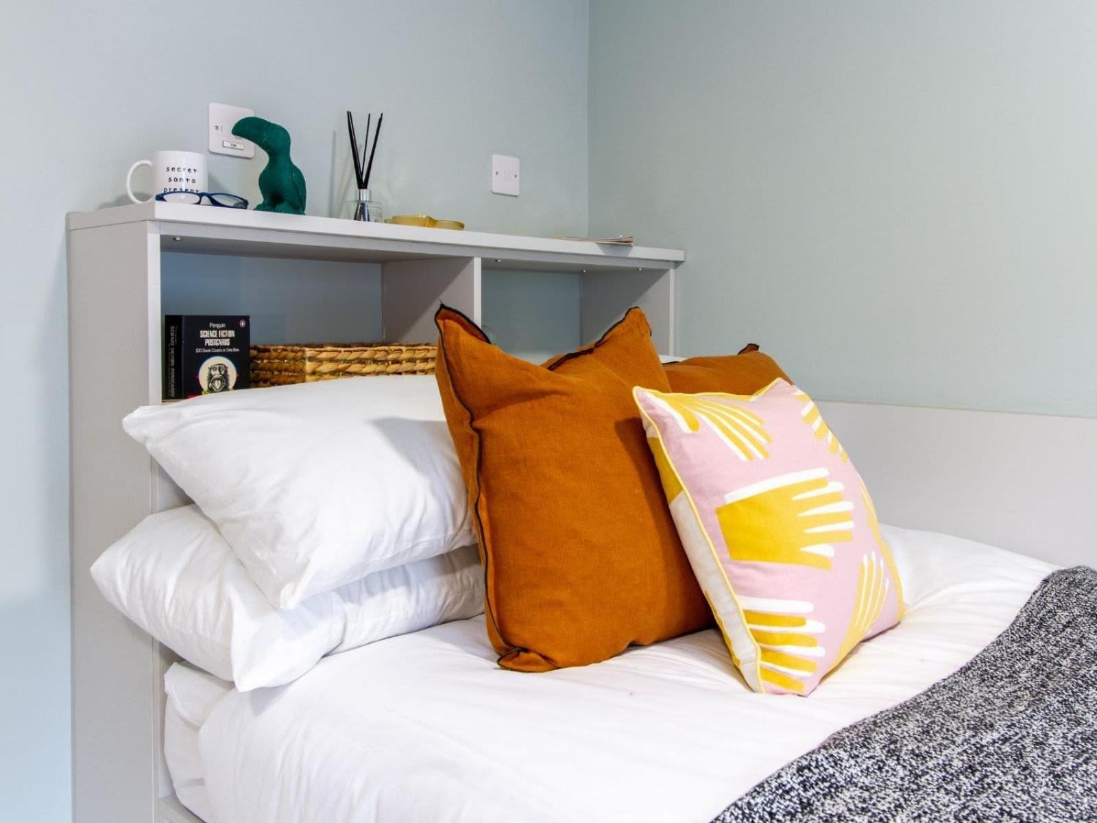 For Students Only Ensuite Bedrooms At The Refinery In Leeds Apartment