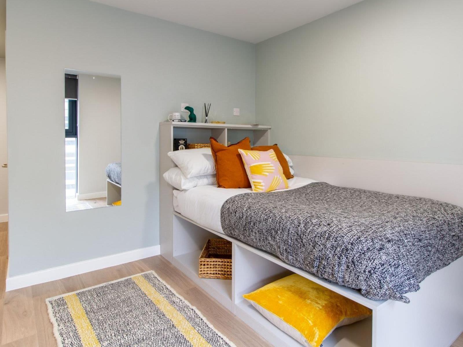 Apartment For Students Only Ensuite Bedrooms At The Refinery In Leeds Leeds (West Yorkshire)