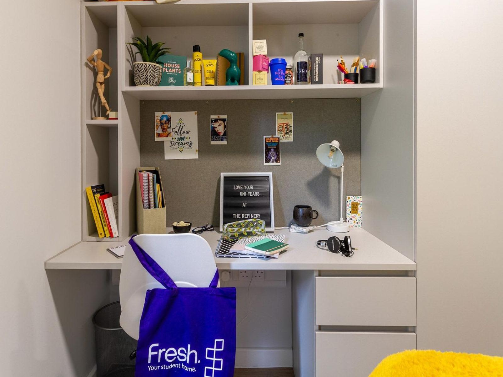 Apartment For Students Only Ensuite Bedrooms At The Refinery In Leeds *
