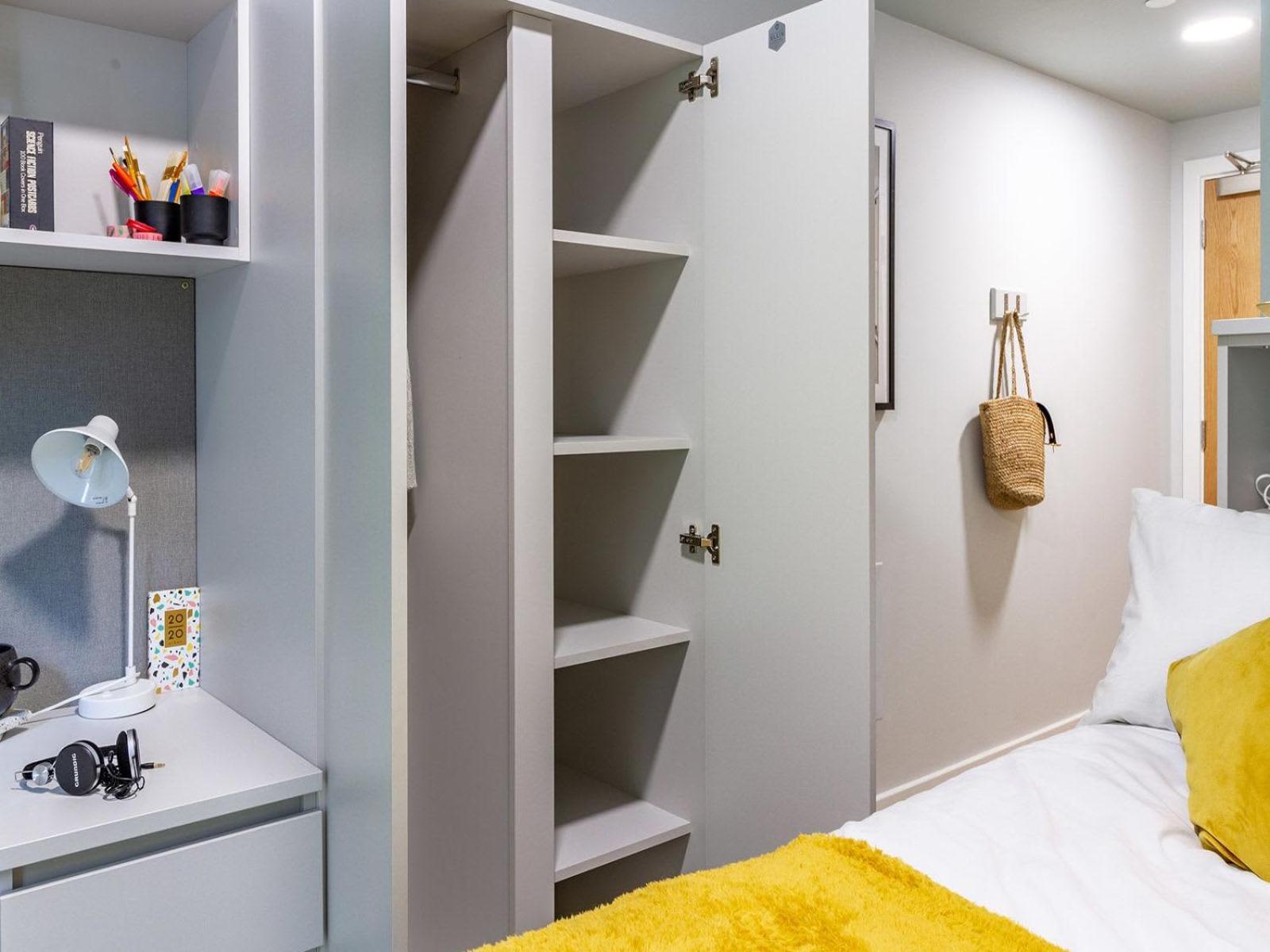 For Students Only Ensuite Bedrooms At The Refinery In Leeds Leeds (West Yorkshire)