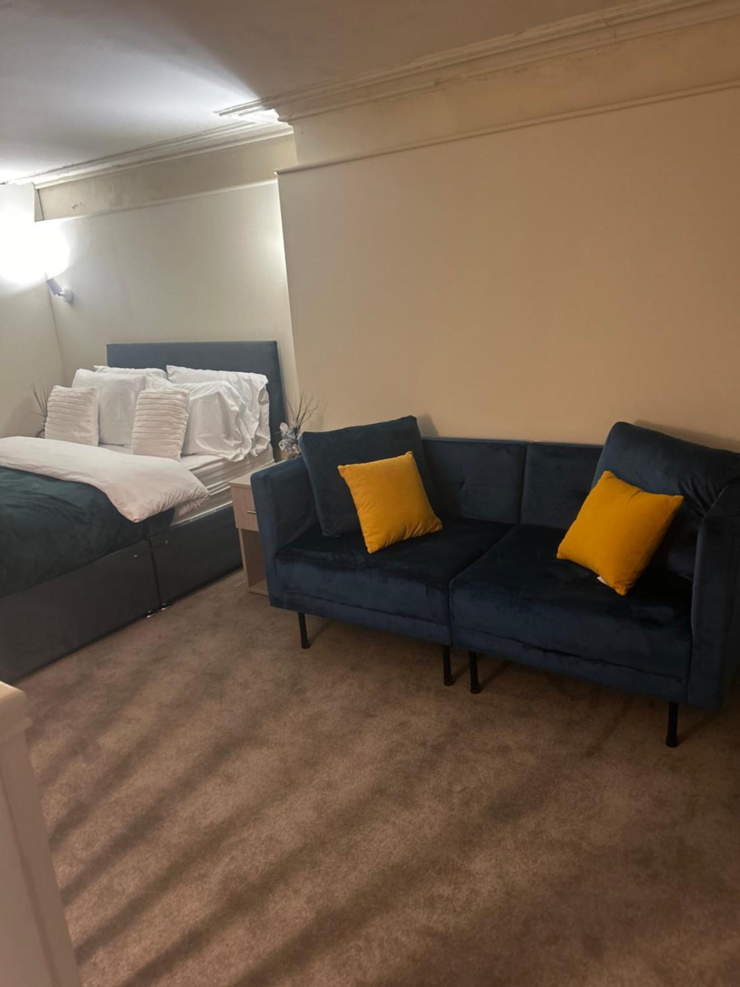 Athenaeum House Apartment *