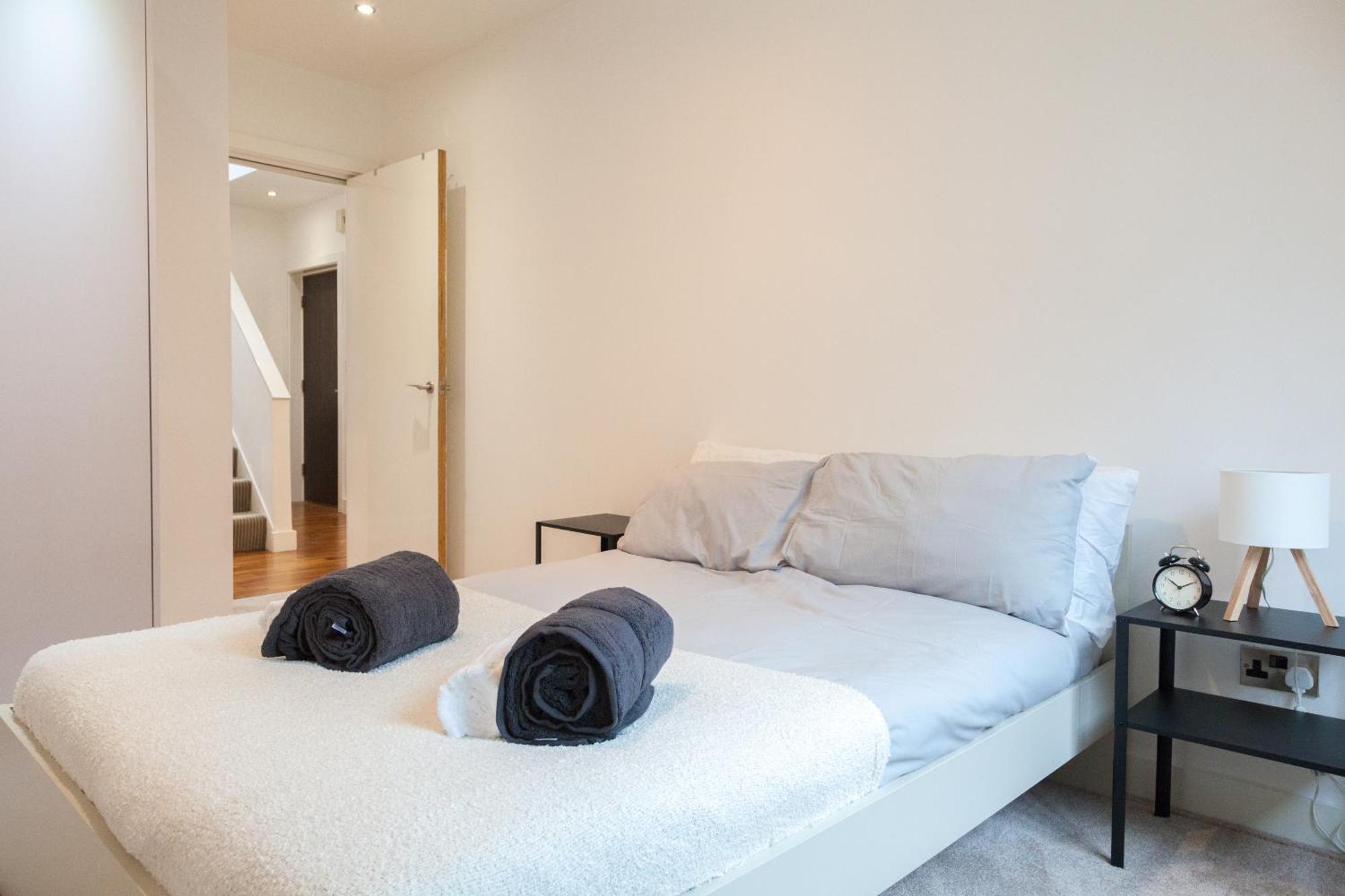 Centre Penthouse Apartment *