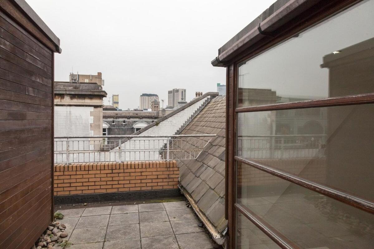 Centre Penthouse Apartment