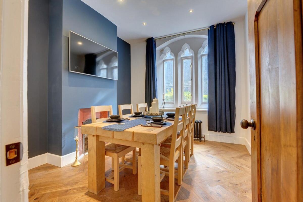 Holiday home Homebird - The Vicarage *