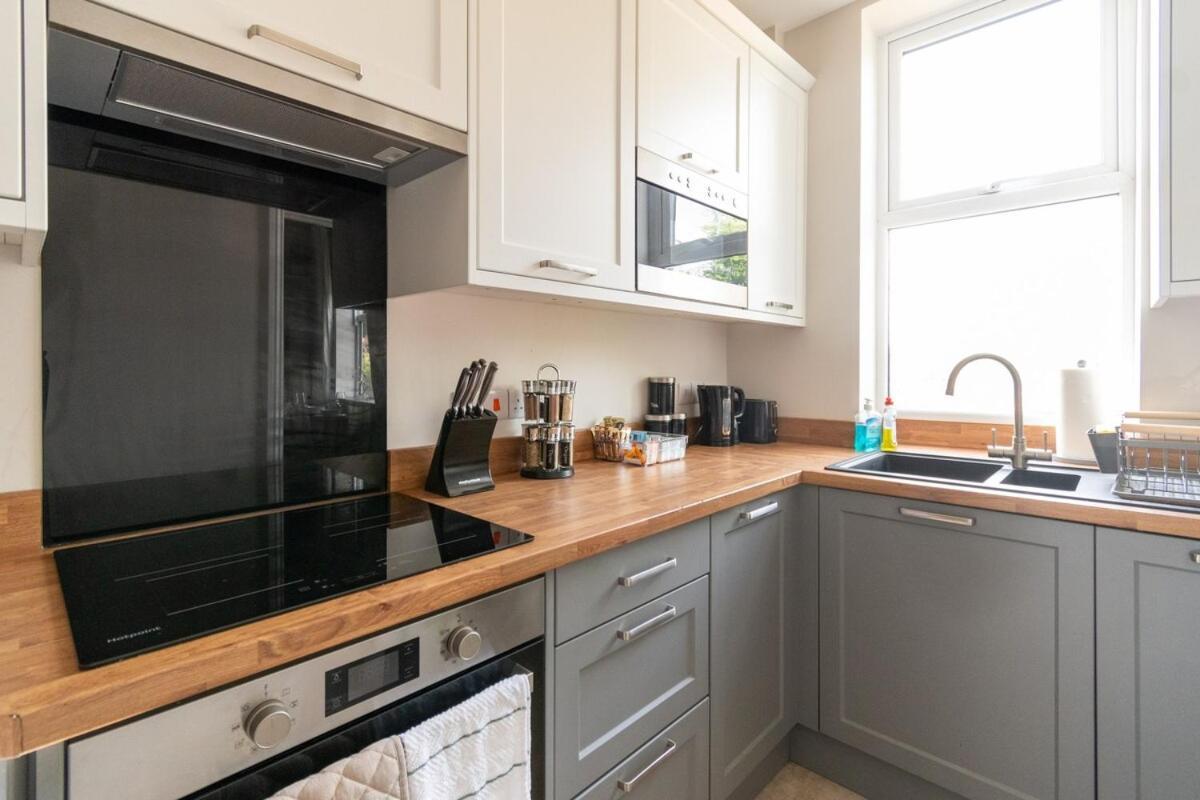 Stylish In Leeds 10 Mins From Centre Holiday home Leeds (West Yorkshire)