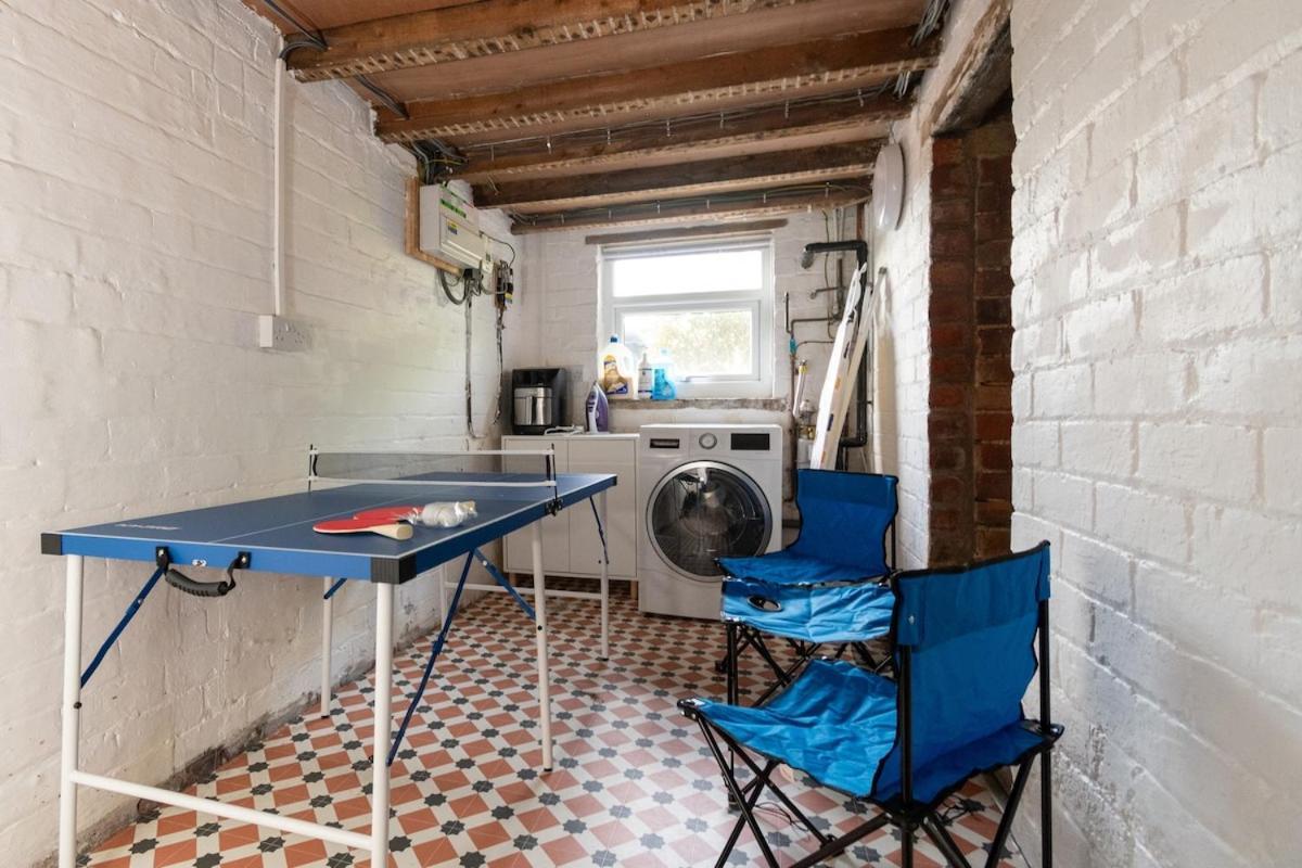 Stylish In Leeds 10 Mins From Centre Holiday home