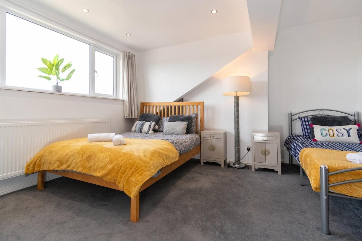 Stylish In Leeds 10 Mins From Centre *