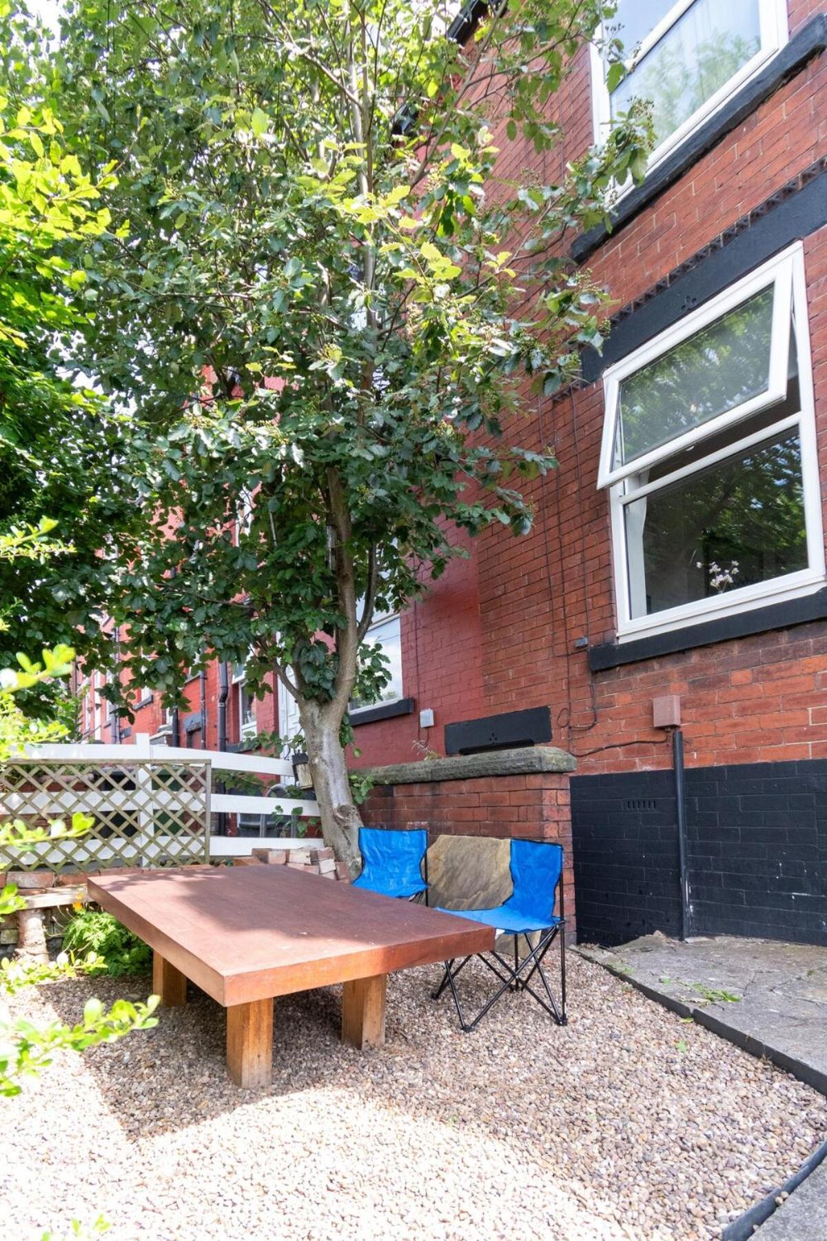 Holiday home Stylish In 10 Mins From Centre Leeds (West Yorkshire)