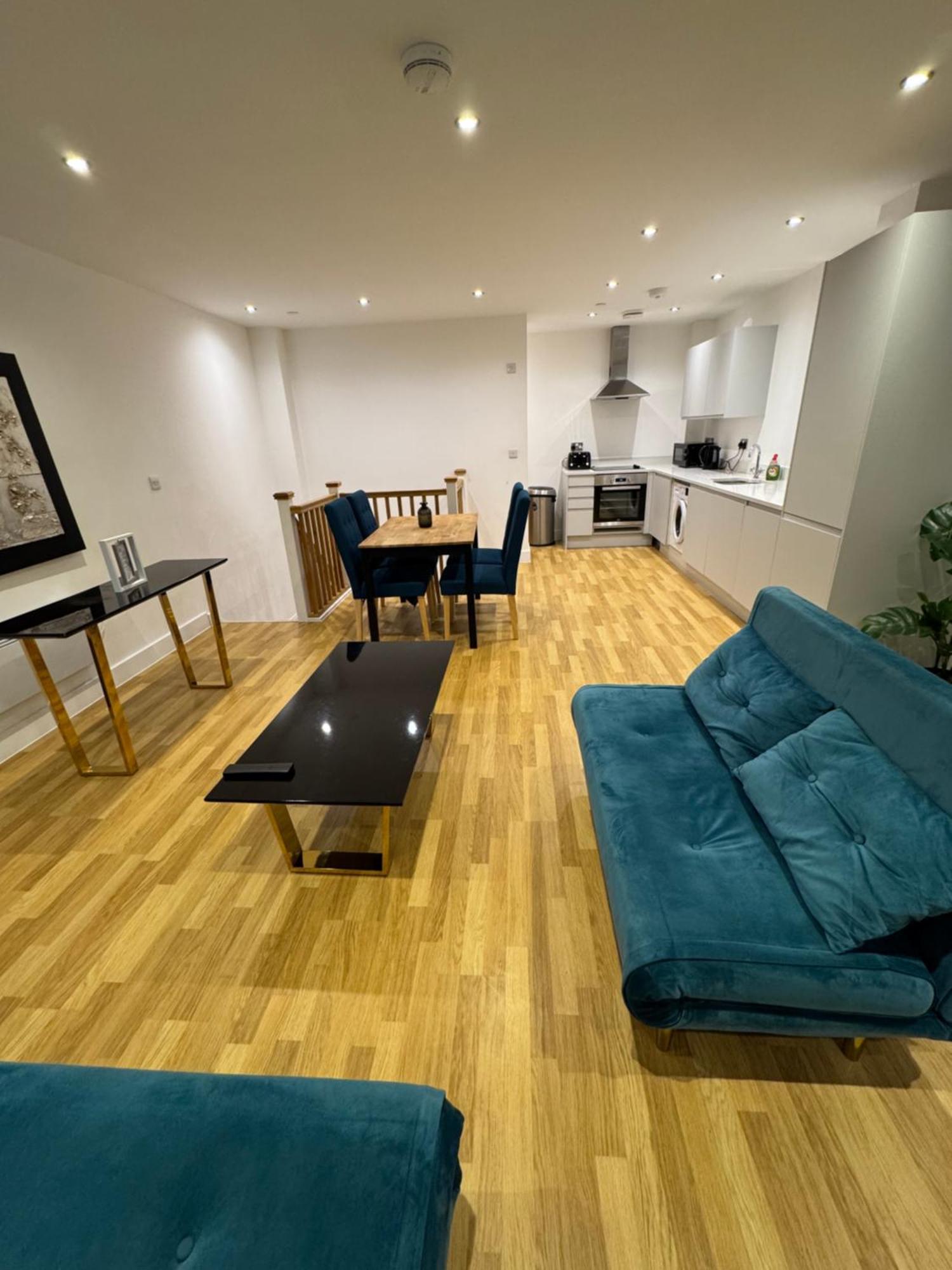 2 Bed Duplex With En-suite 5 Mins Walk From Centre Leeds (West Yorkshire)
