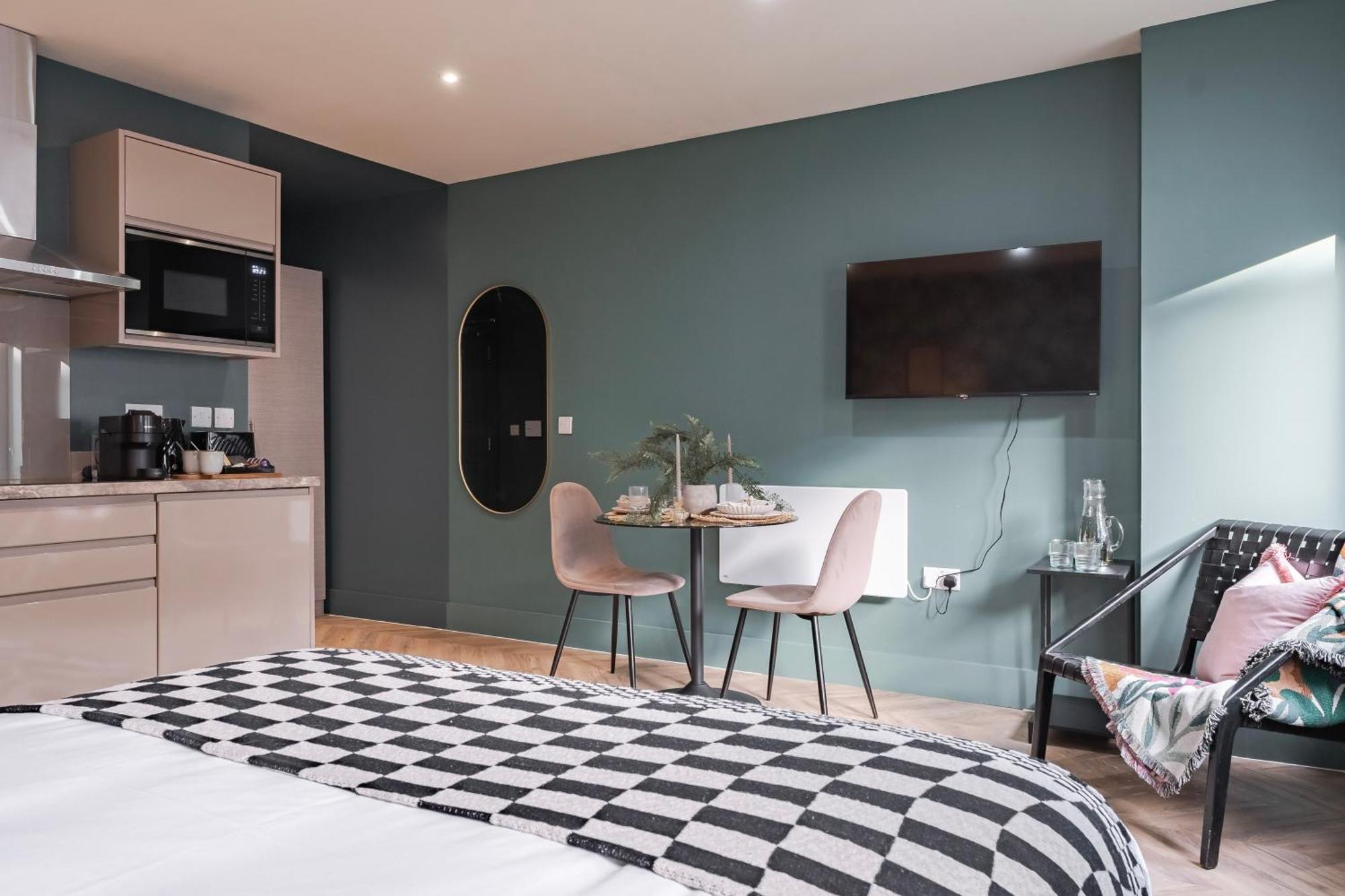 Luxury In The Heart Of Aparthotel
