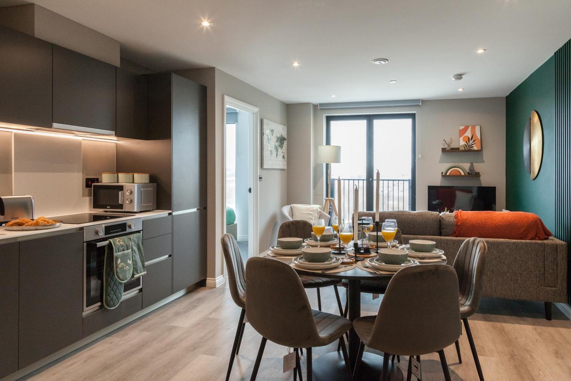 Apartment Springwell Gardens Near Leeds Station & Centre *