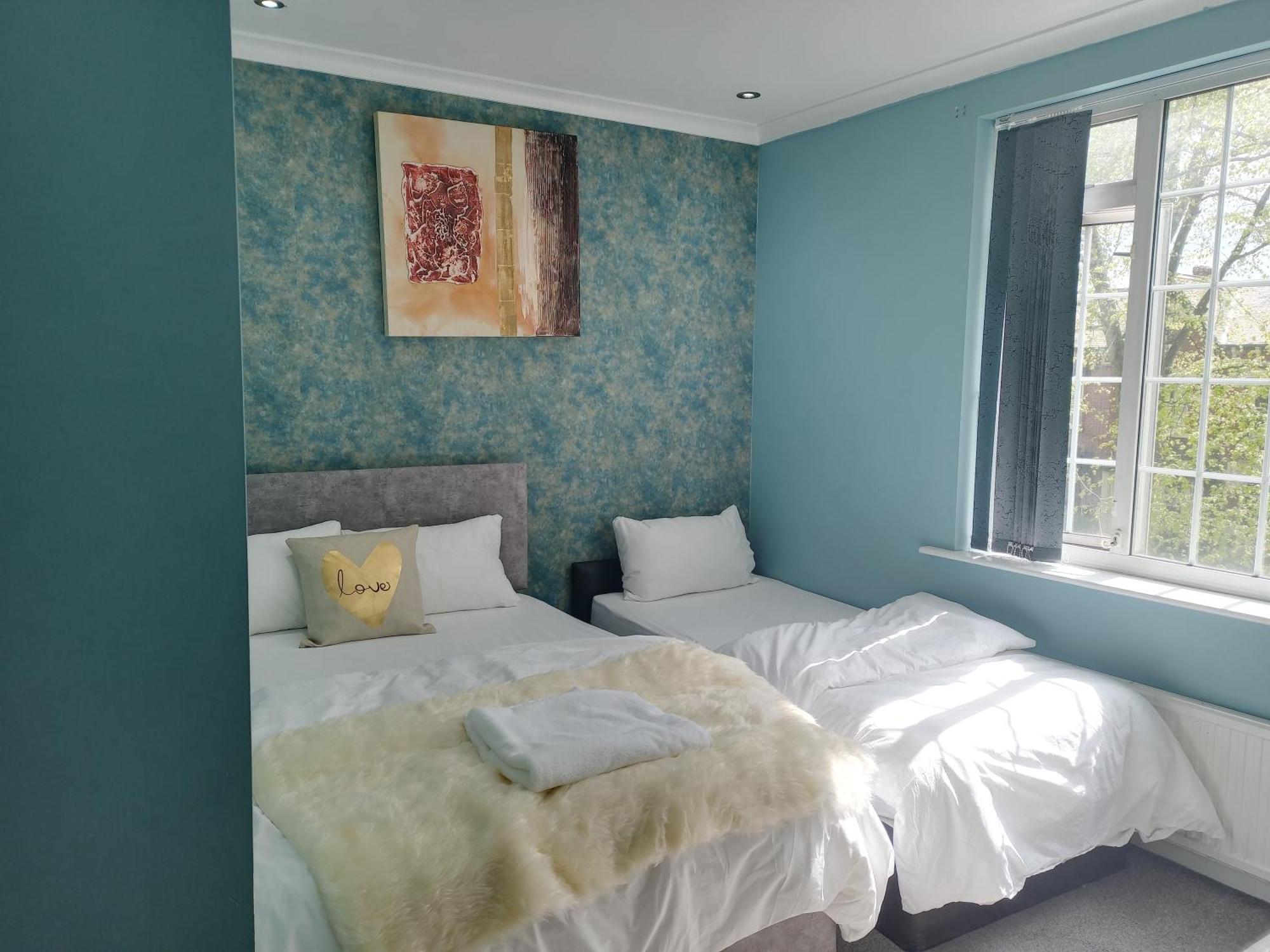 An Exquisite Deluxe In A - Free Parking - With Access To Resturant - Shisha Bar- Wine Bar Aparthotel Leeds (West Yorkshire)