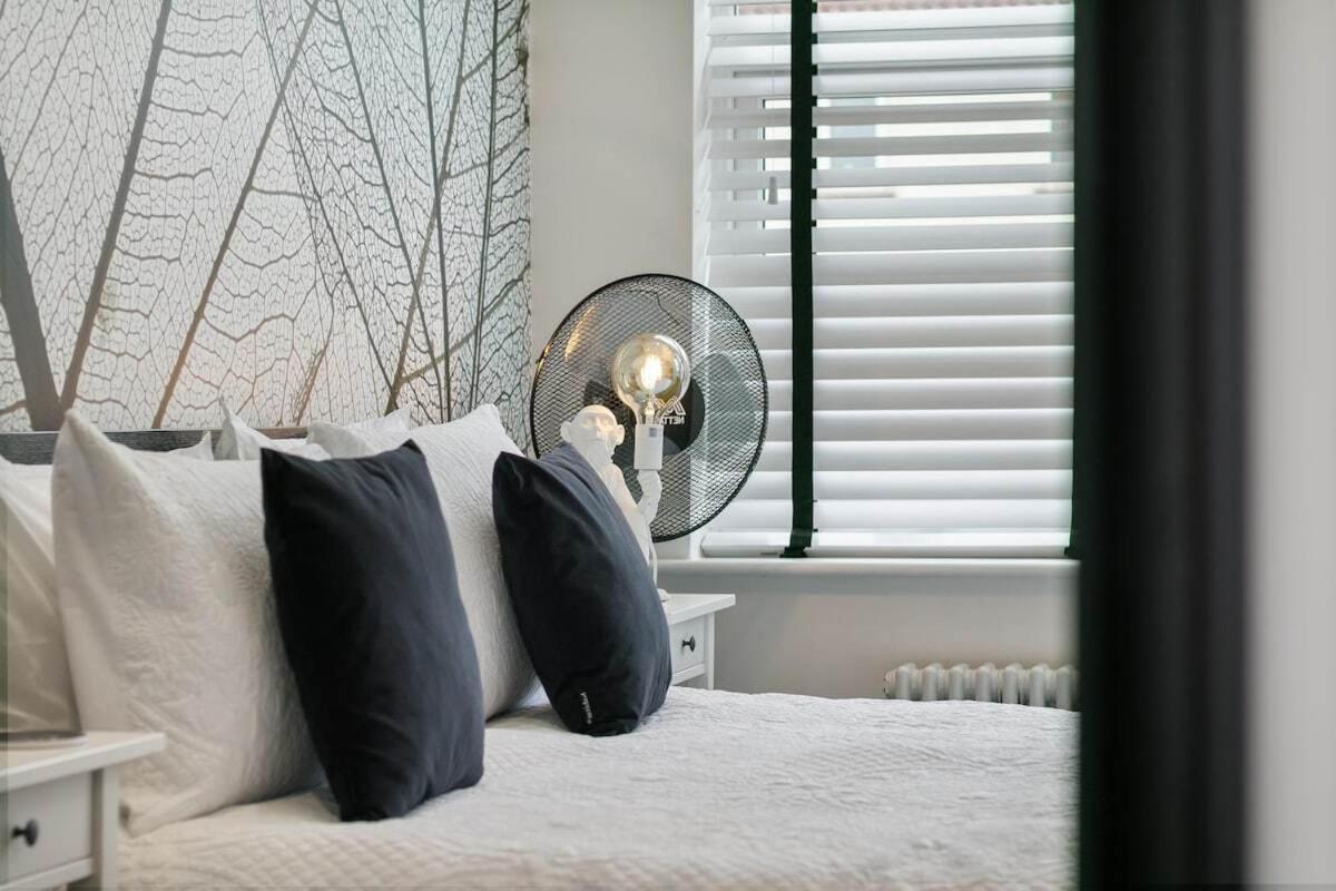 Apartment View: Stylish 2-bedroom With Netflix And Ev Charging *
