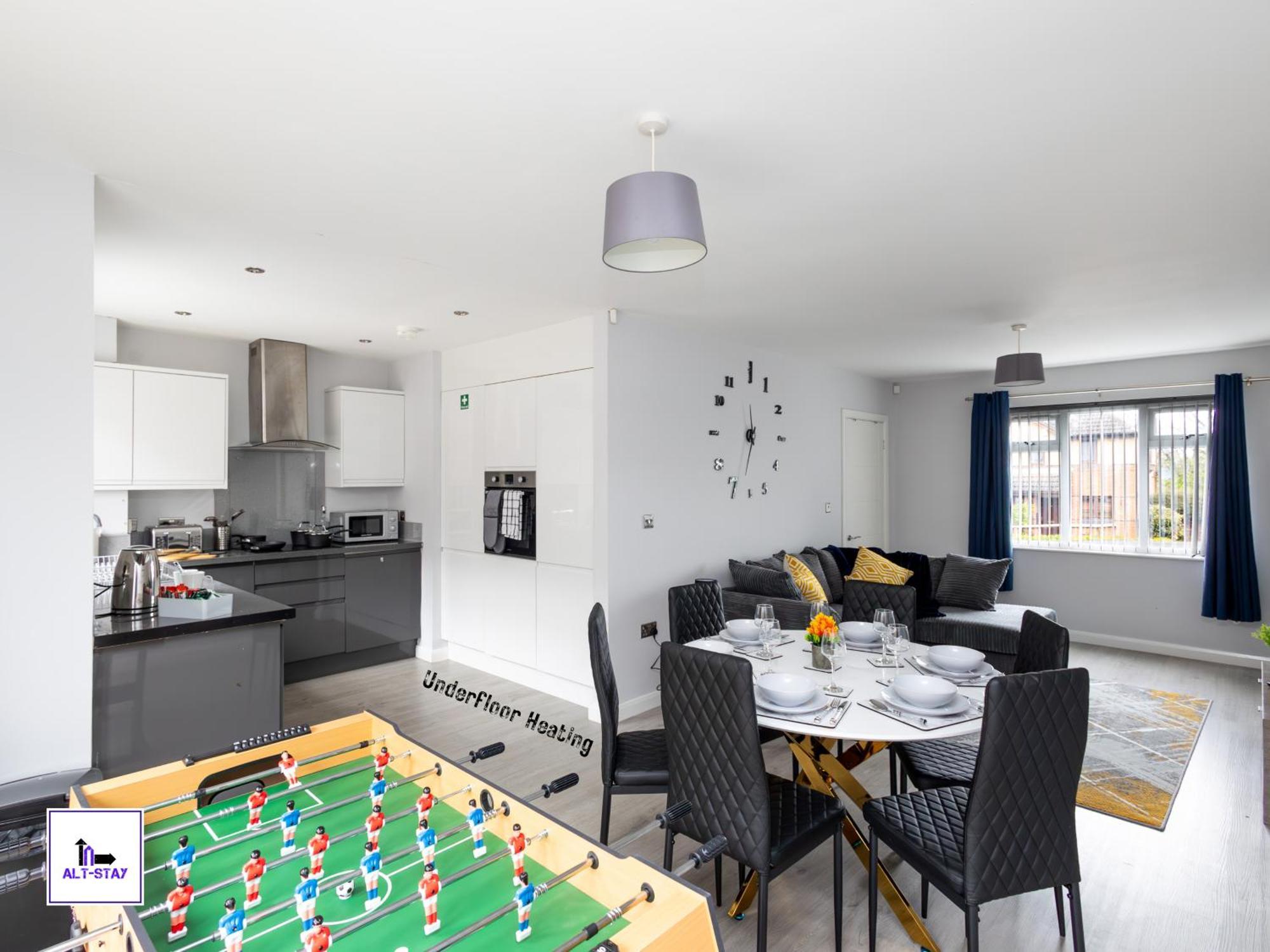 Alt-Stay West Leeds - 3 Bed - 10 Percent Off Monthly - Contractors, Insurance, Relocation - Long Stays Welcome *