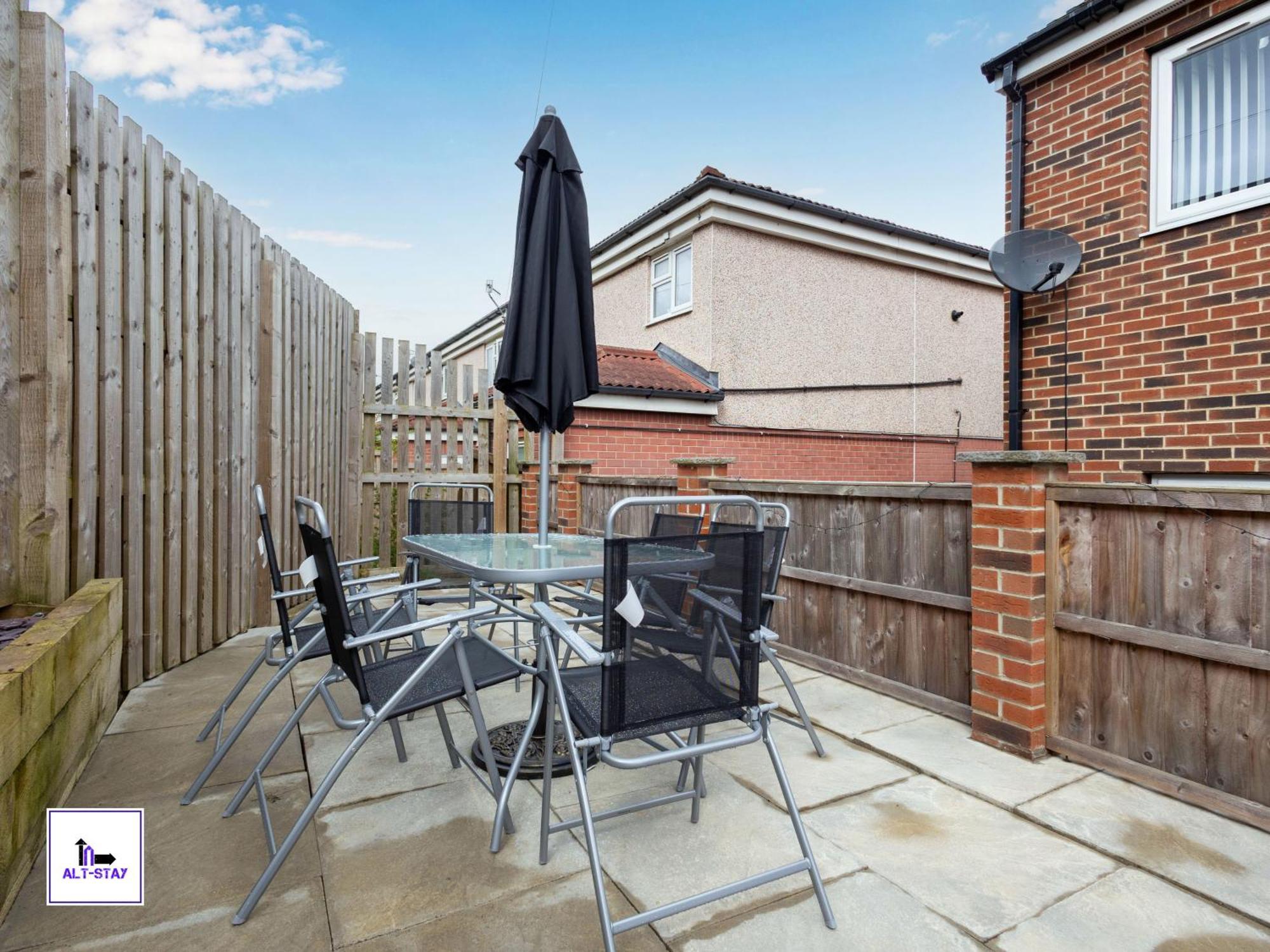 Alt-Stay West Leeds - 3 Bed - 10 Percent Off Monthly - Contractors, Insurance, Relocation - Long Stays Welcome *