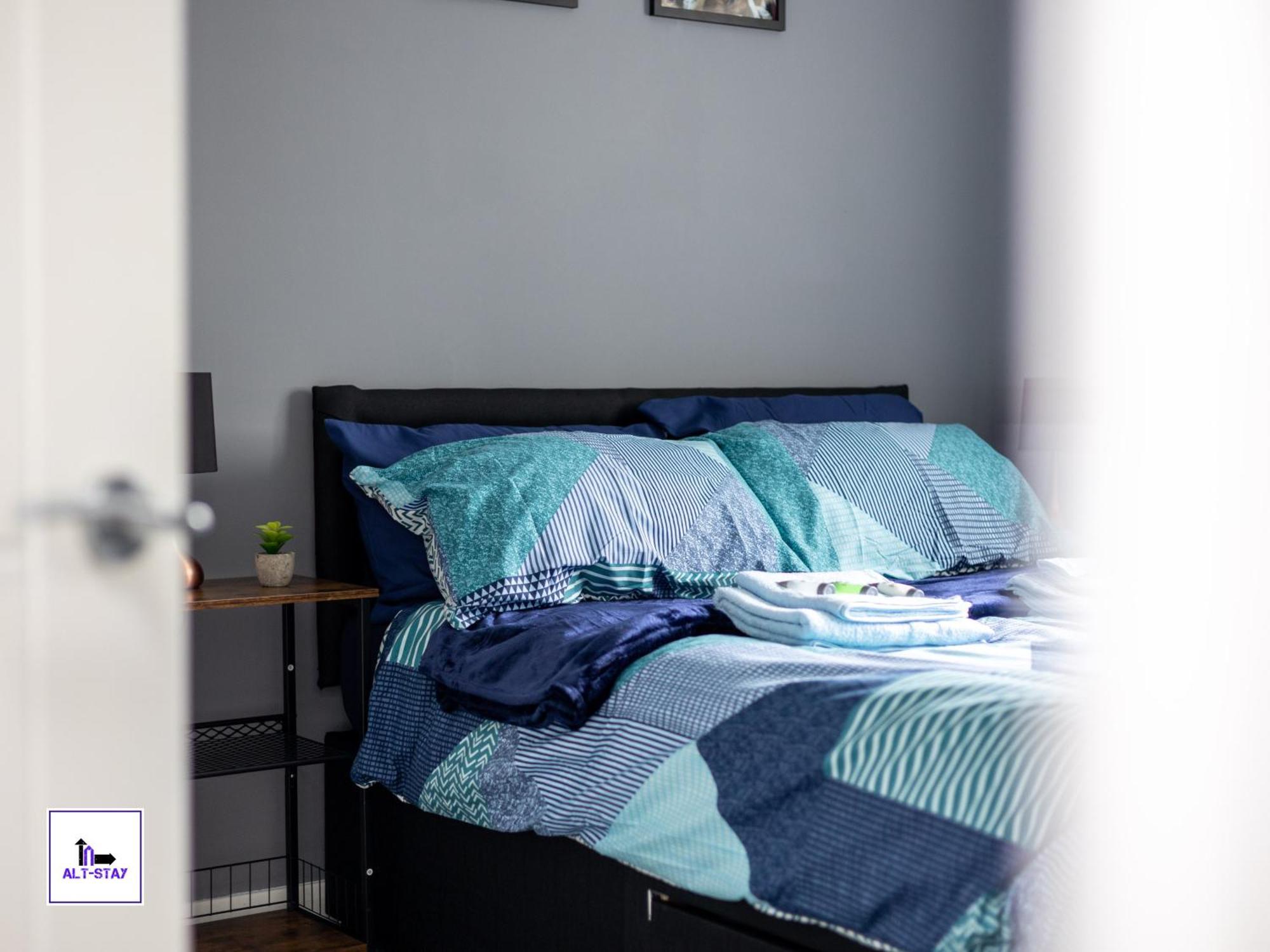 Alt-Stay West Leeds - 3 Bed - 10 Percent Off Monthly - Contractors, Insurance, Relocation - Long Stays Welcome Leeds (West Yorkshire)