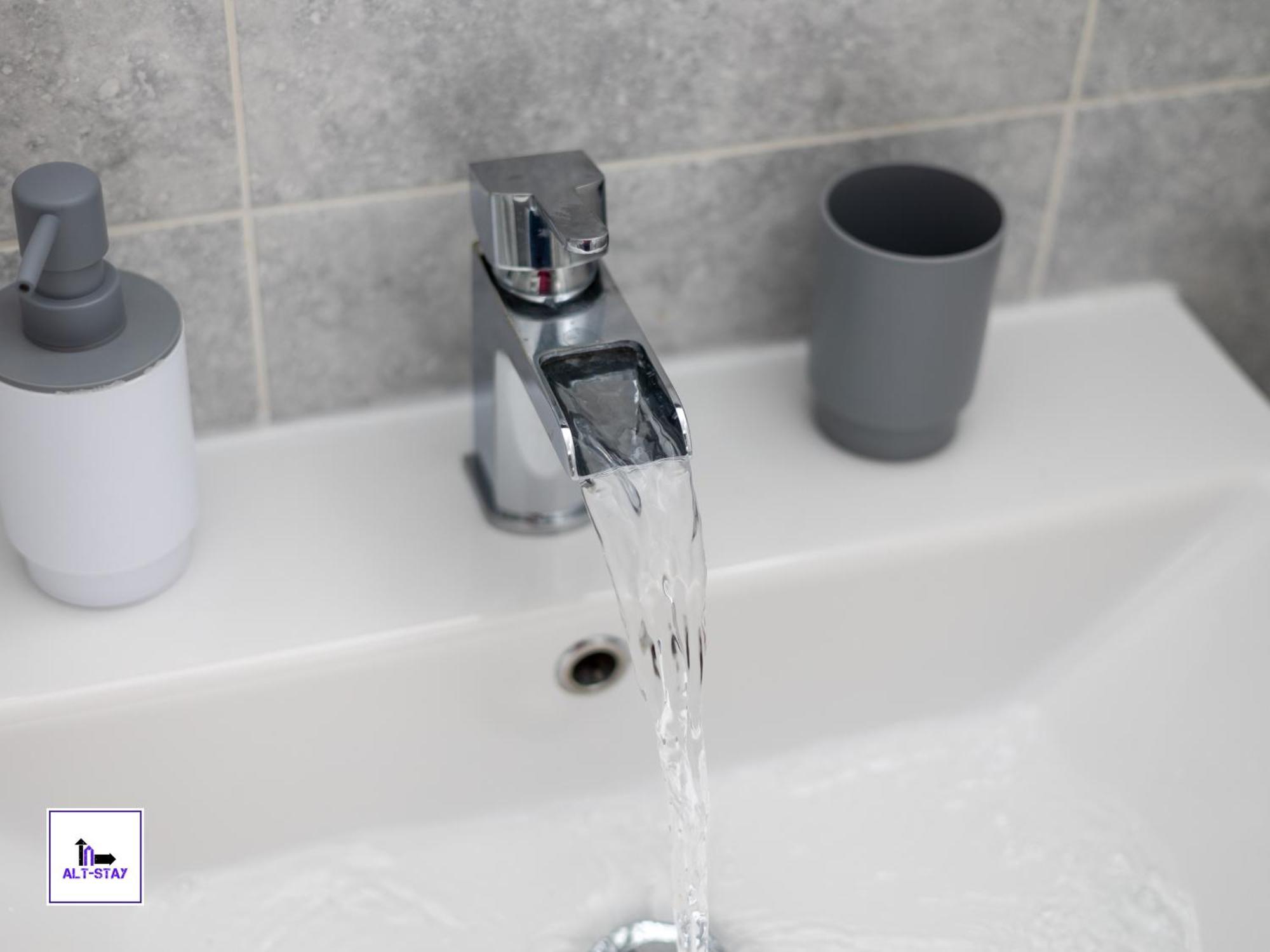 Holiday home Alt-Stay West Leeds - 3 Bed - 10 Percent Off Monthly - Contractors, Insurance, Relocation - Long Stays Welcome