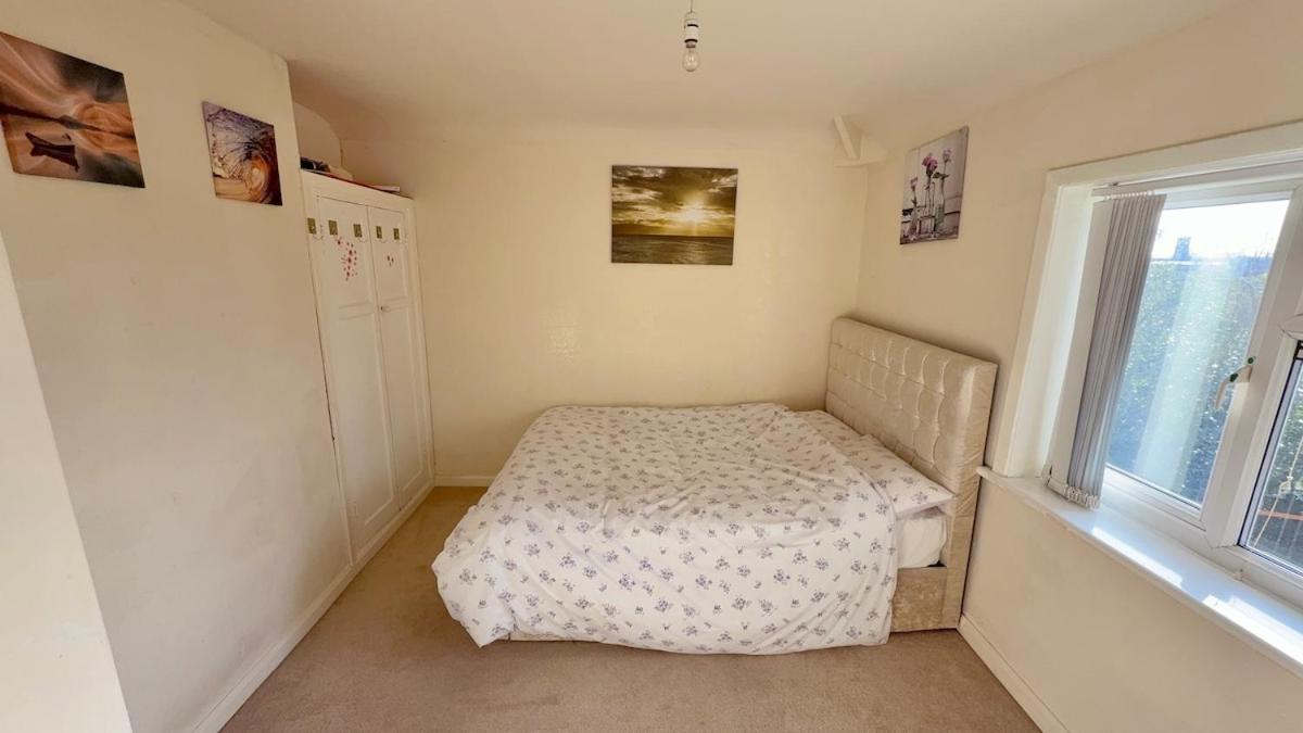4 Spacious Bedroom House Seacroft With A Drive * Leeds (West Yorkshire)