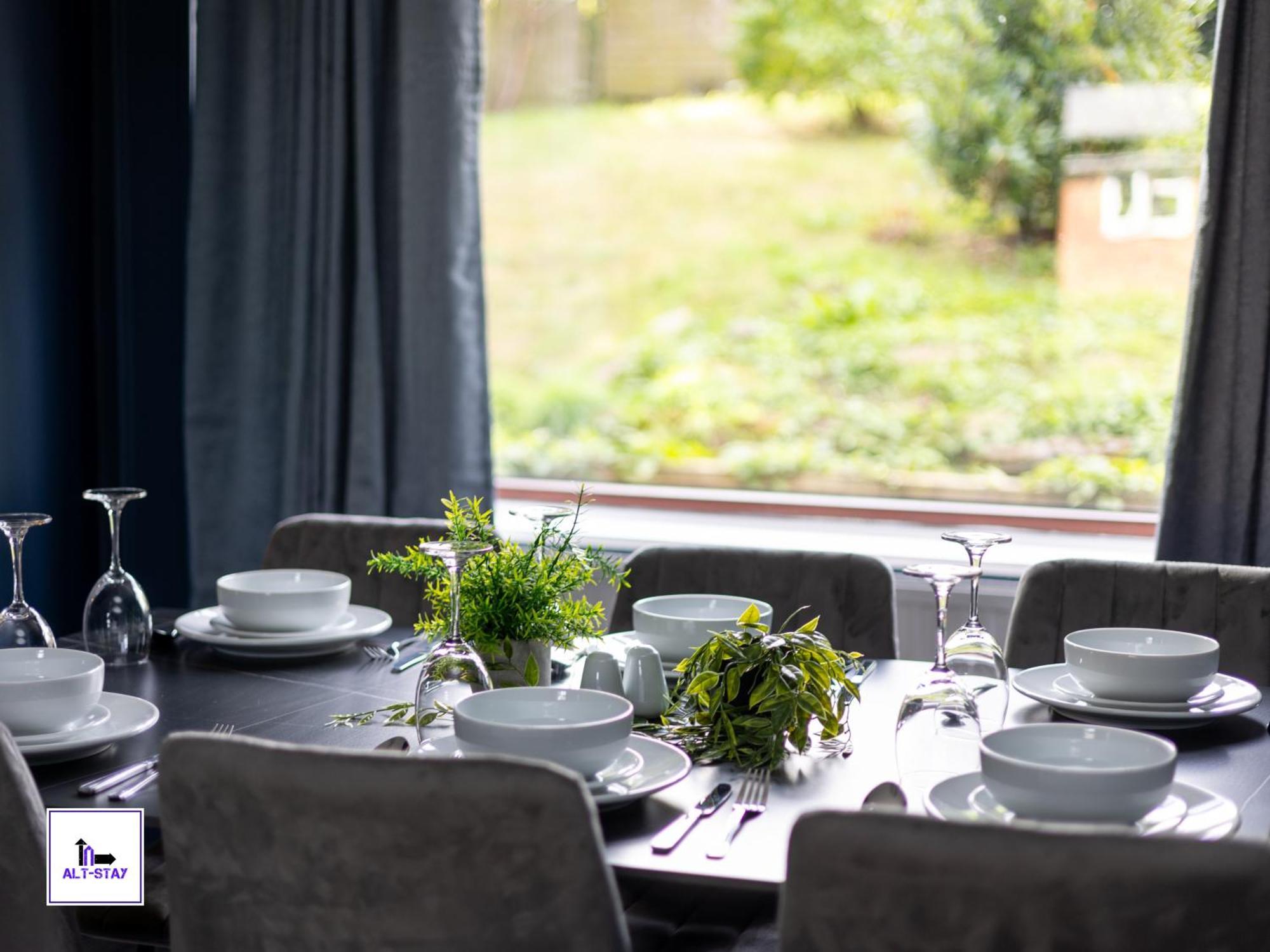 Holiday home Alt-Stay Leeds South - 3 Bed - 10 Percent Off Monthly - Contractors, Insurance, Relocation - Long Stays Welcome