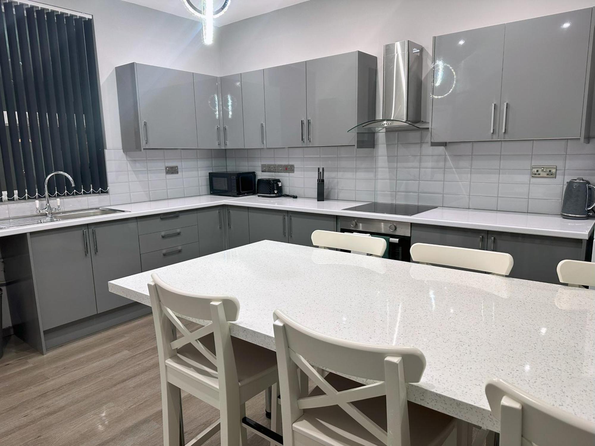Modernised 4 Bedroom House Close To Centre, Kep *