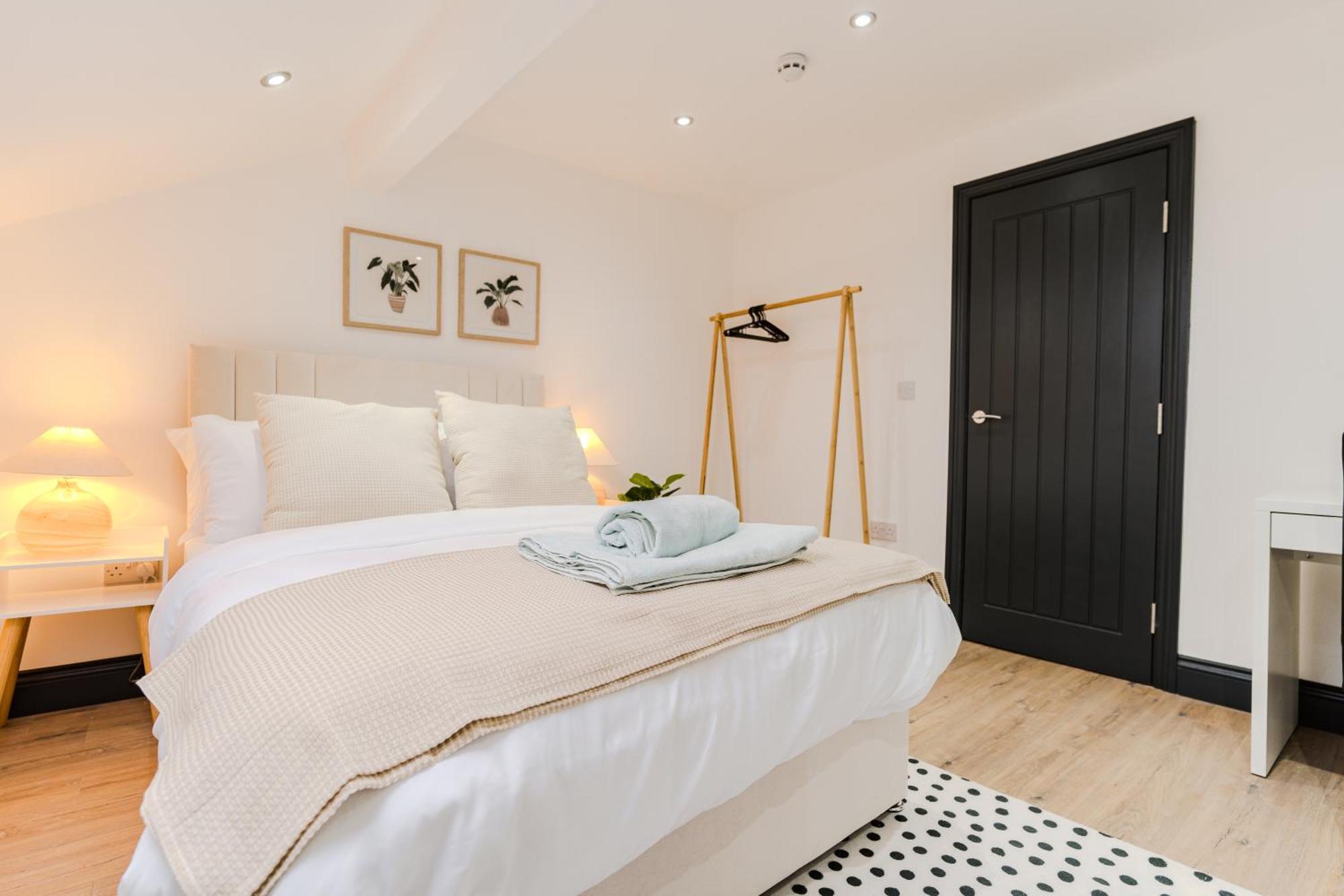 Stunning Skyview 2br Flat , Fast Wifi - Away From * Leeds (West Yorkshire)