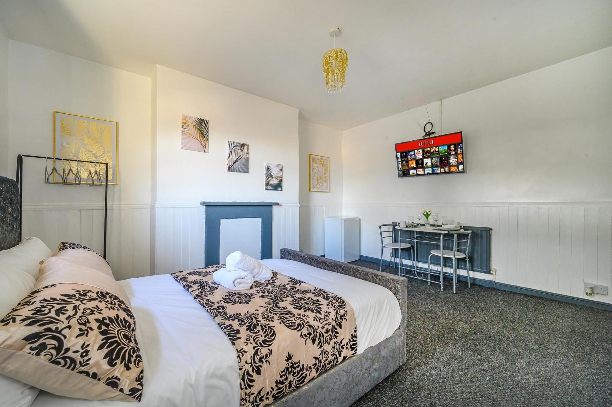 -ra27a- For Your Relaxed, Cosy Stay, Free Parking