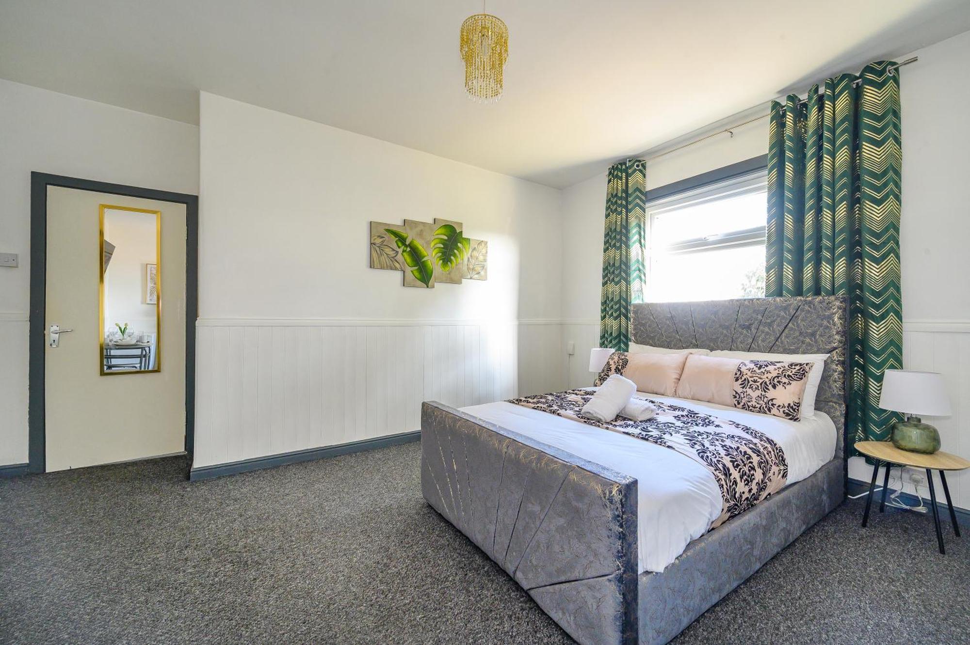-ra27a- For Your Relaxed, Cosy Stay, Free Parking Guest house Leeds (West Yorkshire)