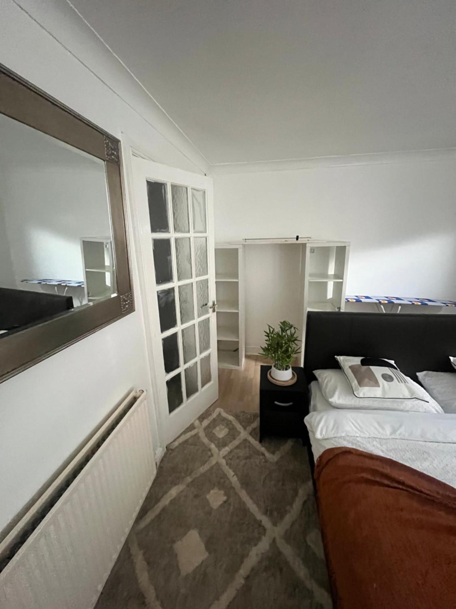 Lodge Charming Retreat Leeds (West Yorkshire)