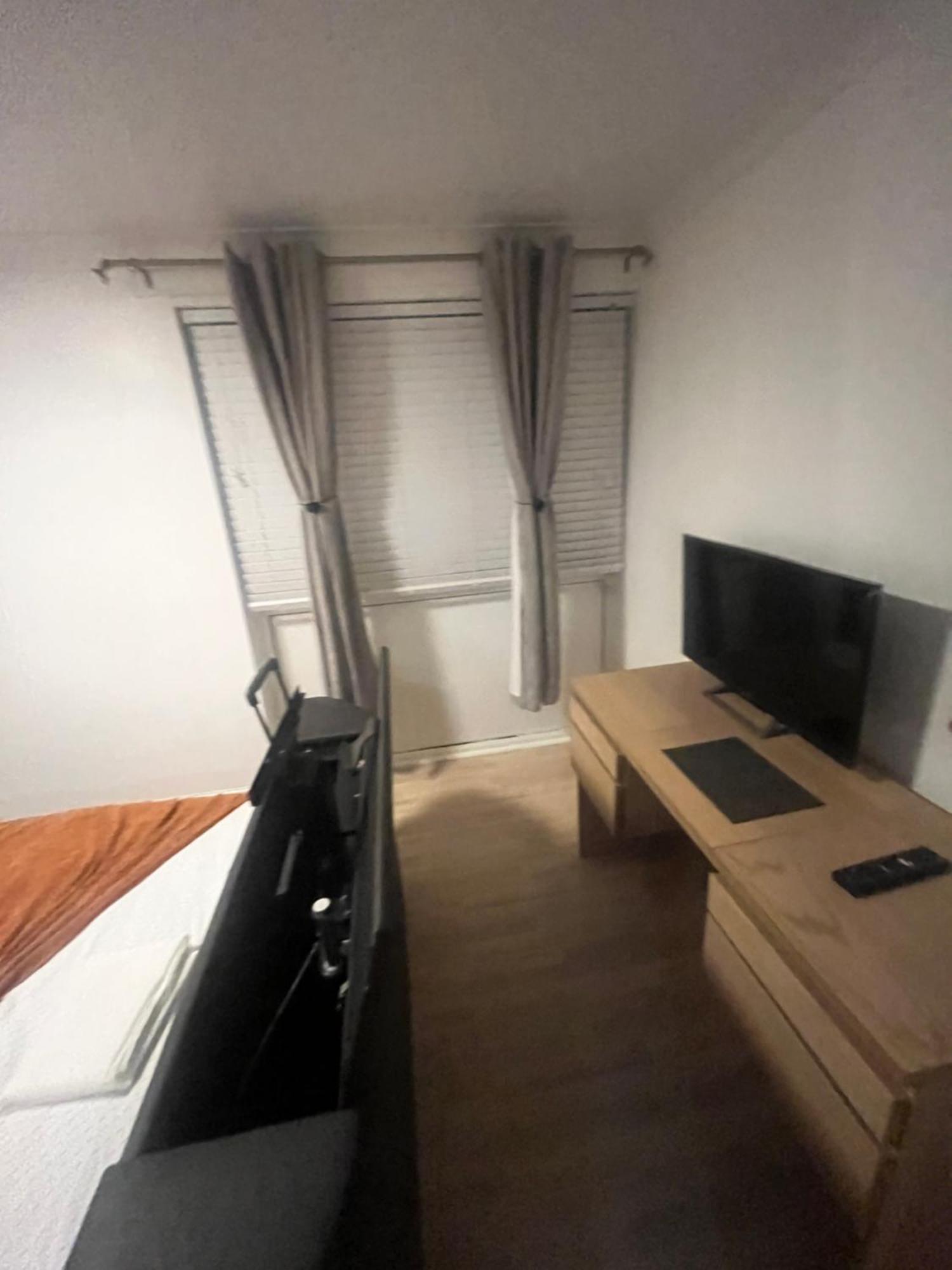 Lodge Charming Retreat Leeds (West Yorkshire)