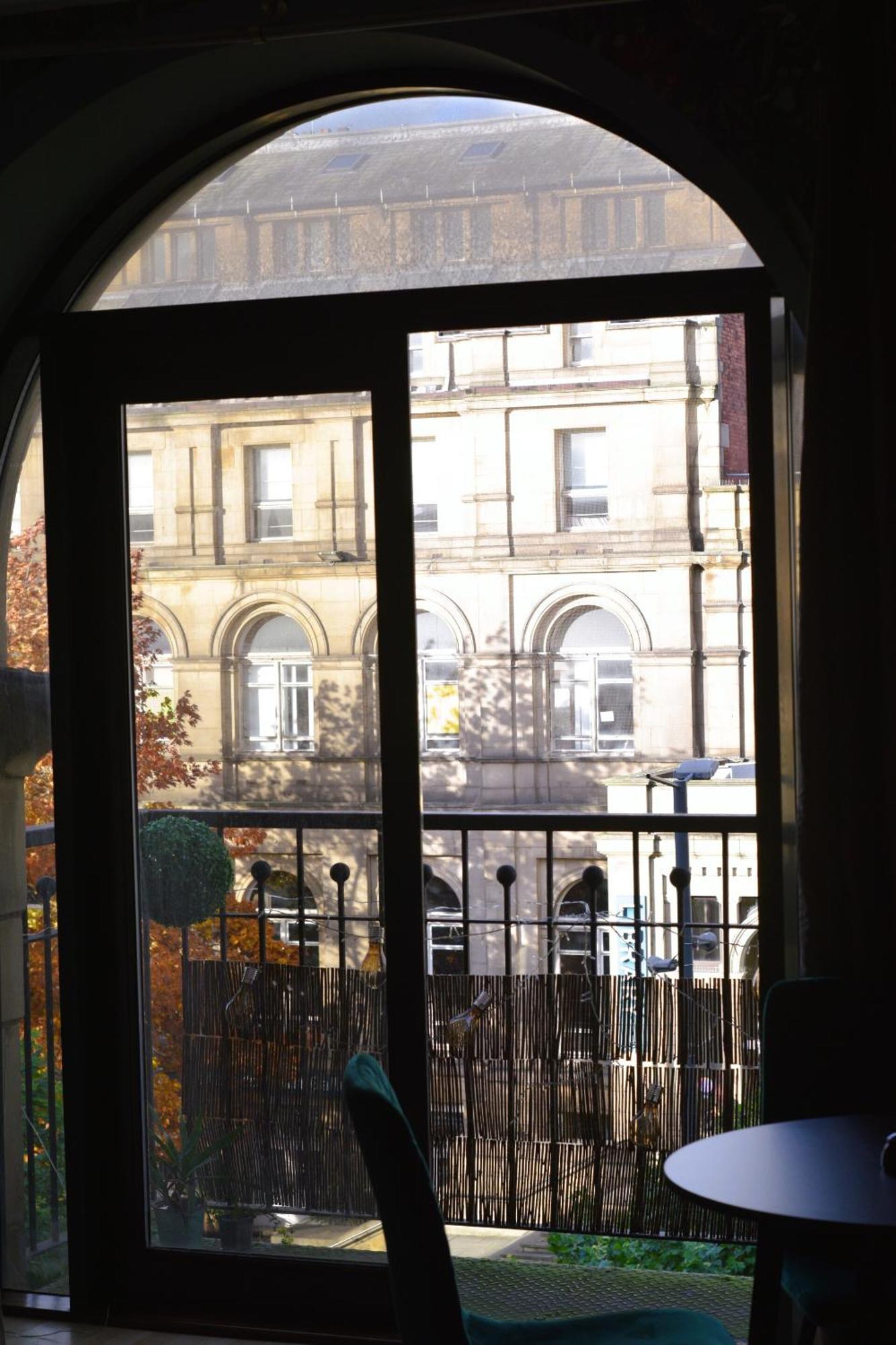 Heart Of Leeds - 2 Bedroom Flat * Leeds (West Yorkshire)