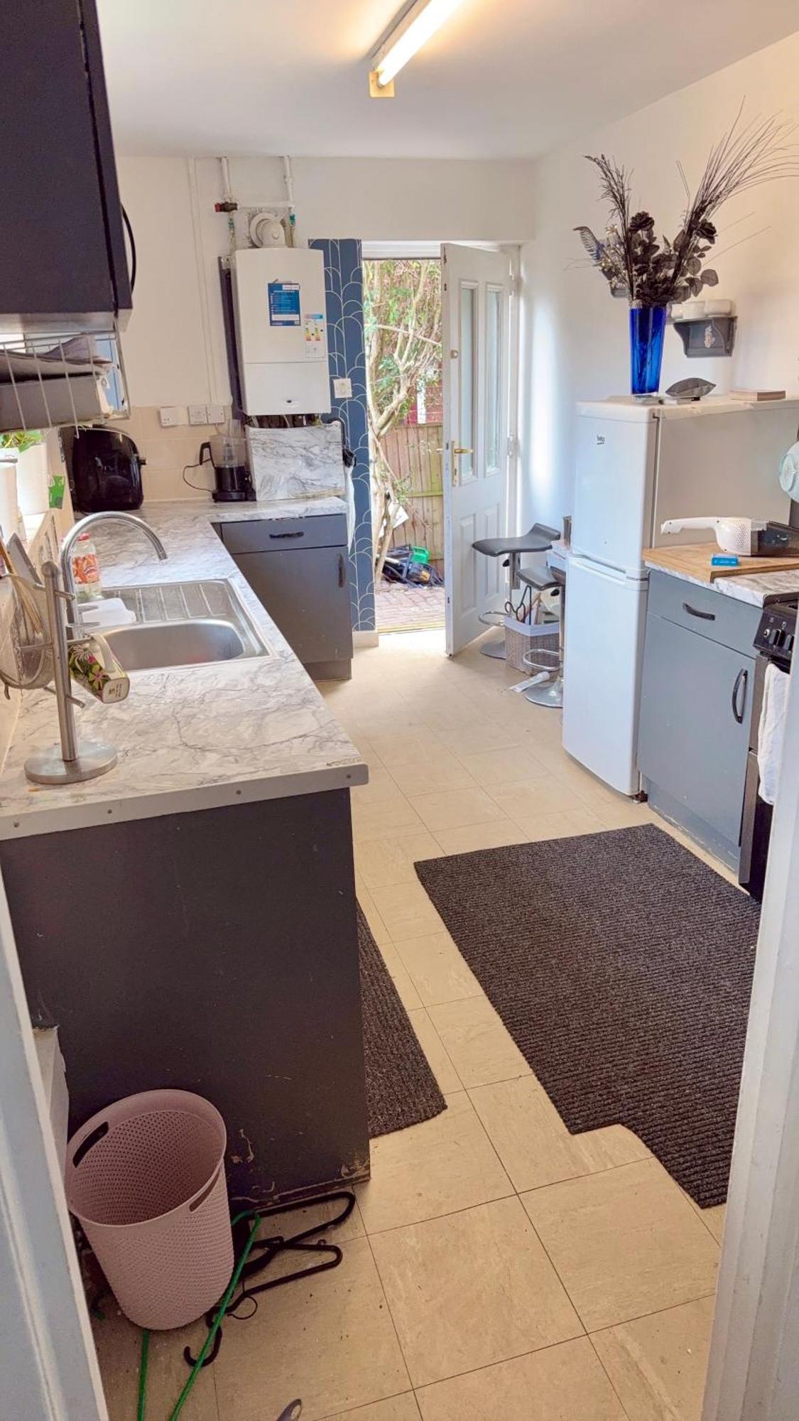 4 Spacious Bedroom House Seacroft With A Drive Villa