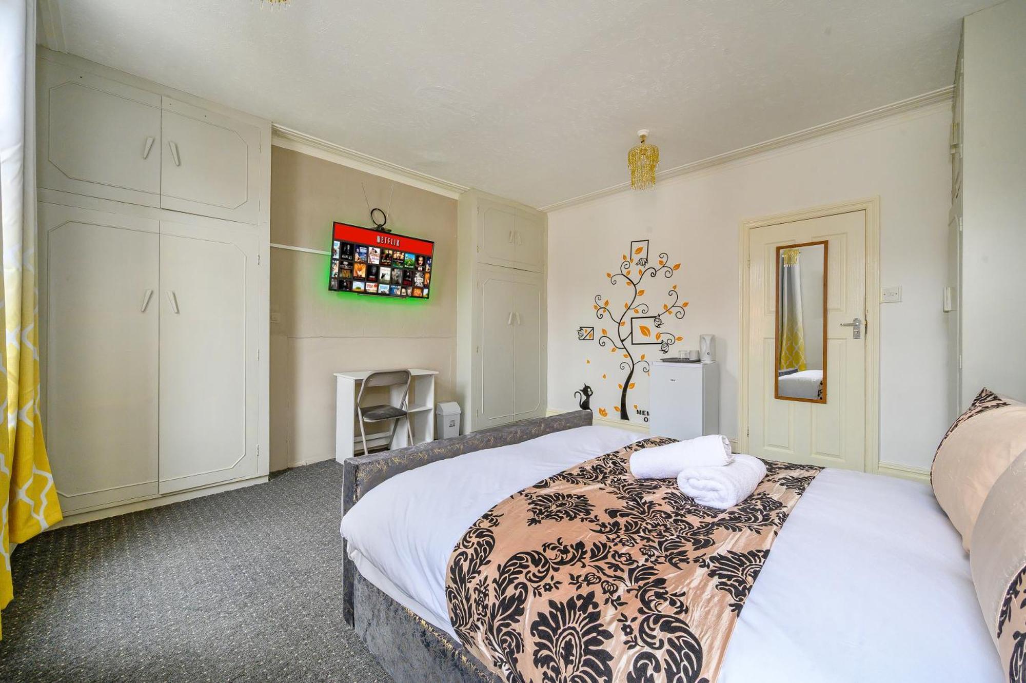 -rc15cfa- For Relaxed And Cosy With Free Parking