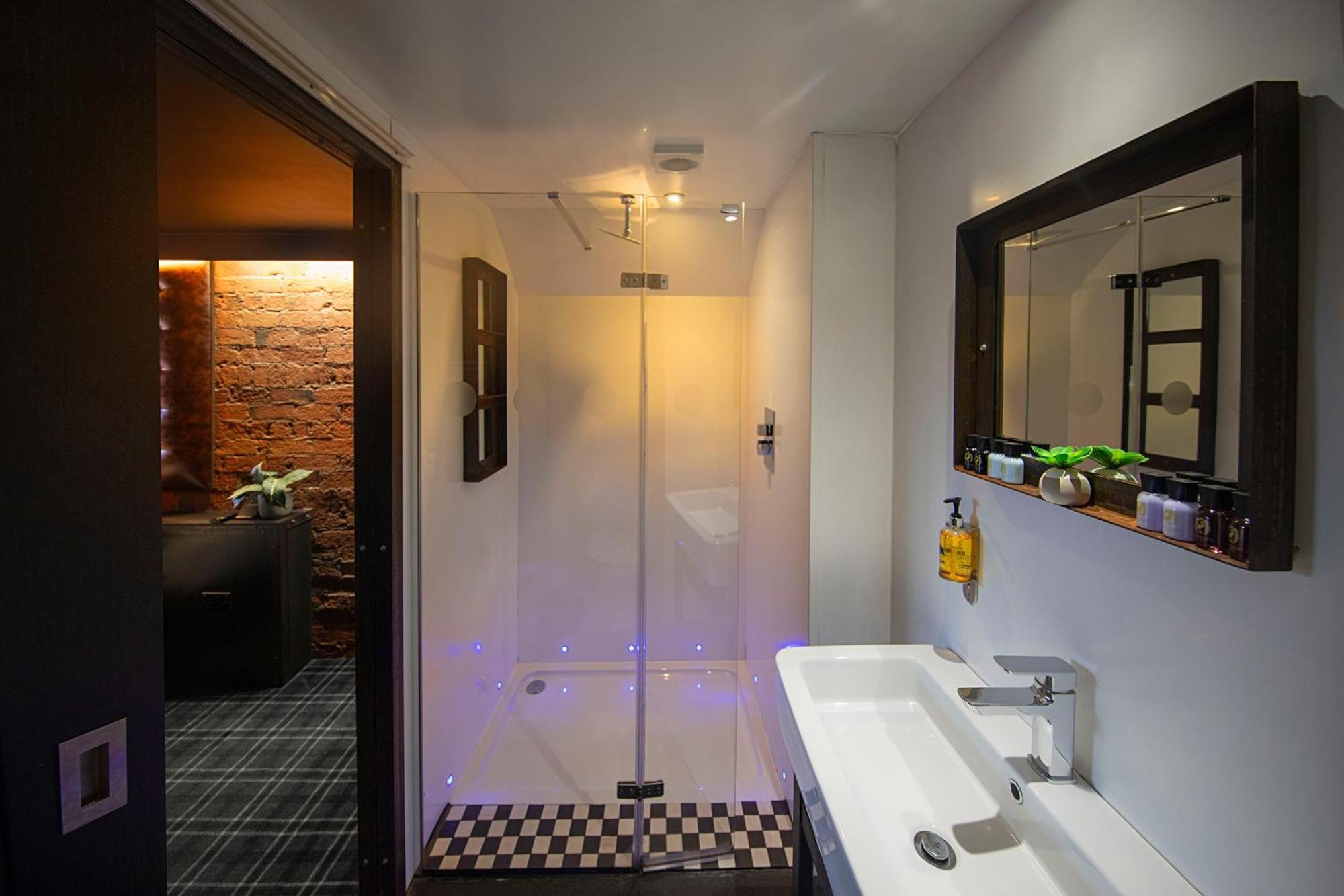Briggate Hotel 3*